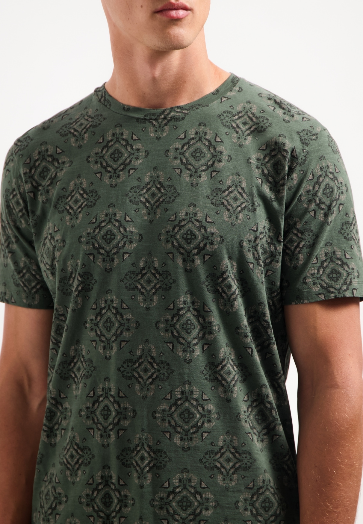 NO EXCESS T-Shirt »No Excess Bedrucktes T-Shirt«