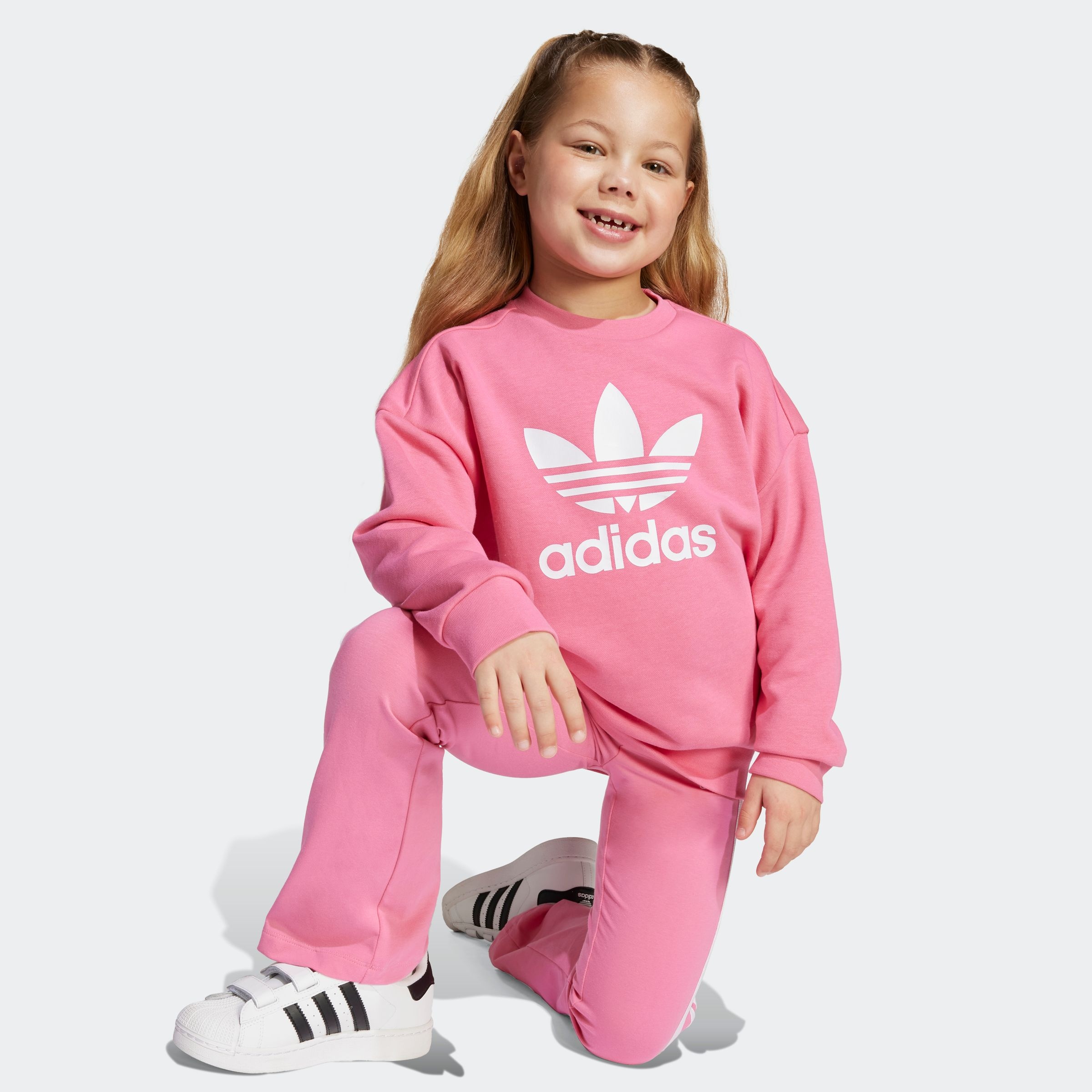 adidas Originals Trainingsanzug »LOOSE CREW SET«, (2 tlg.)