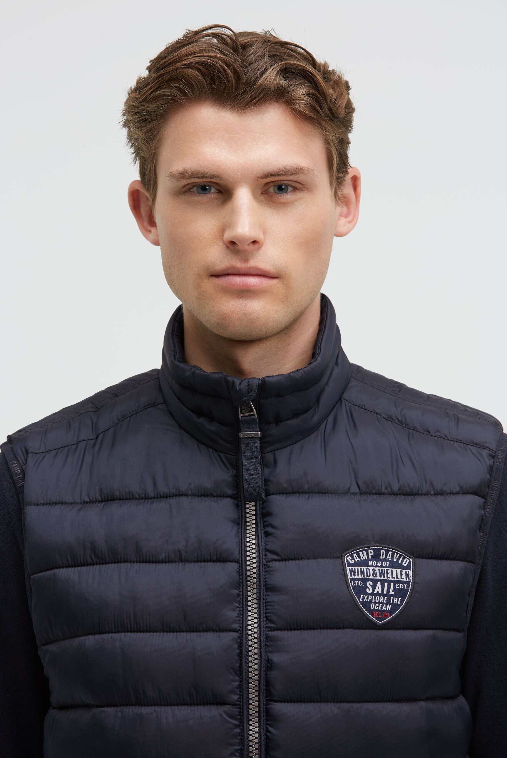 CAMP DAVID Steppweste mit elastischem Saumabschluss