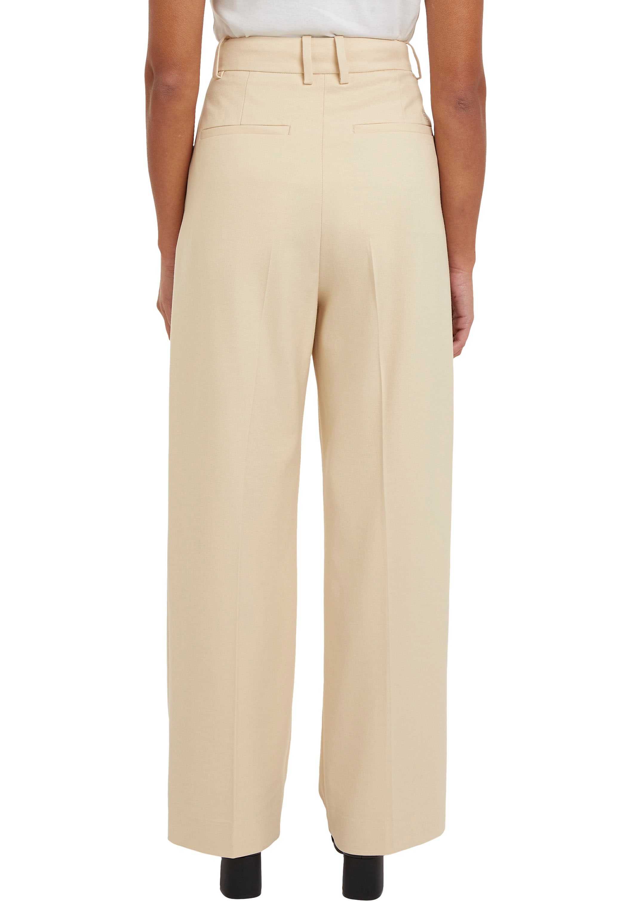 Tommy Hilfiger Webhose »MD CORE RELAXED STRAIGHT PANT«  mit Logostickerei auf der Rückseite