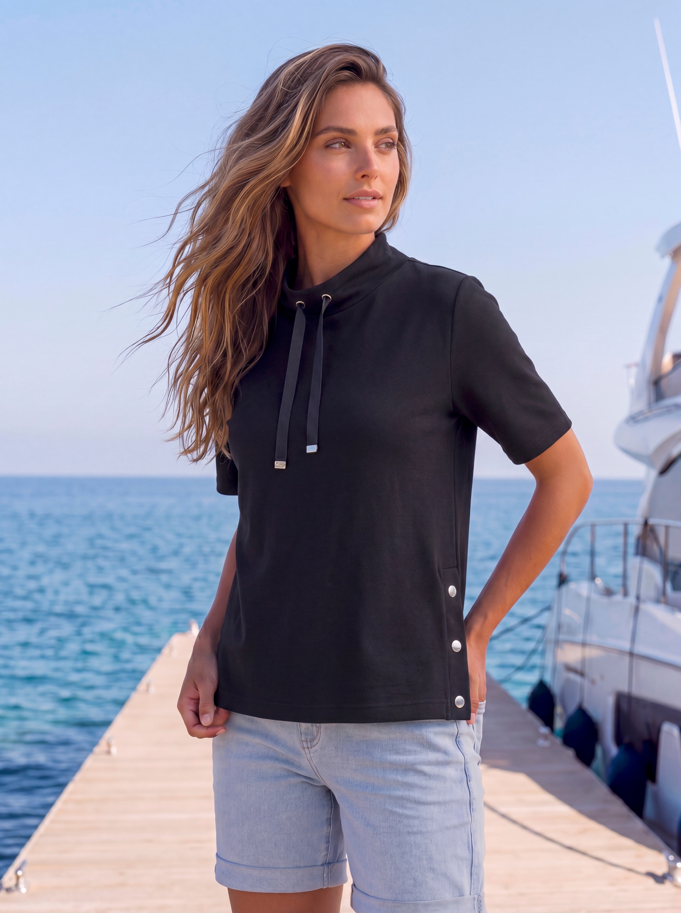 H.I.S Kurzarmshirt "mit metallischen Details" aus strukturiertem Baumwoll-Mix