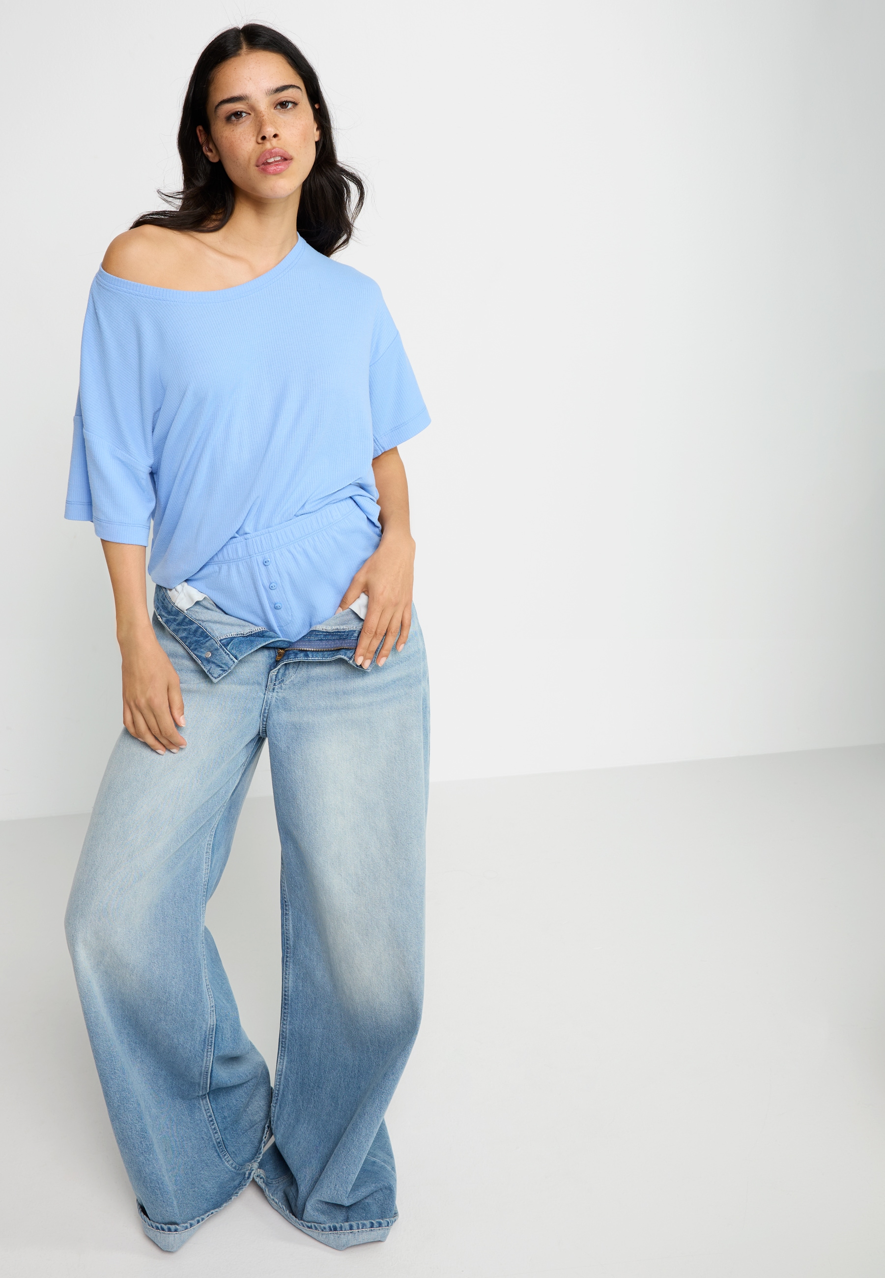 LSCN by LASCANA Shorty, (2 tlg.), mit kleiner Zierknopfleiste