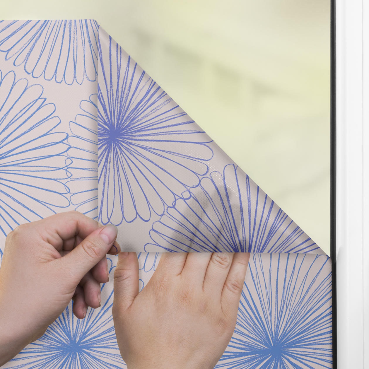 Thumbnail - LICHTBLICK ORIGINAL Fensterfolie "Fensterfolie selbstklebend, Sichtschutz, Flower wheel - Blau" 1 Stk. blickdicht glatt ...