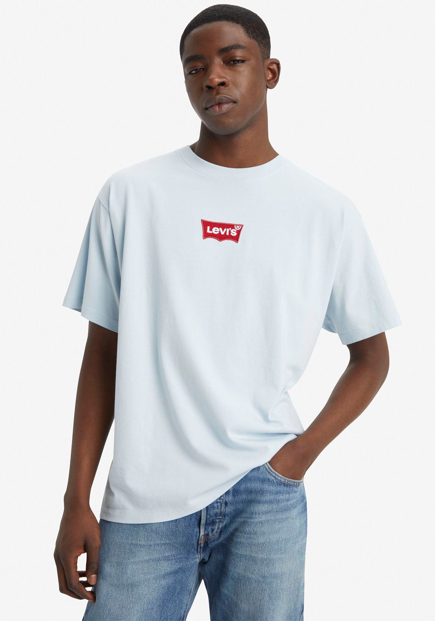 Levis T-Shirt "SEVINTAGE", mit Logo-Aufnäher auf der Brust günstig online kaufen