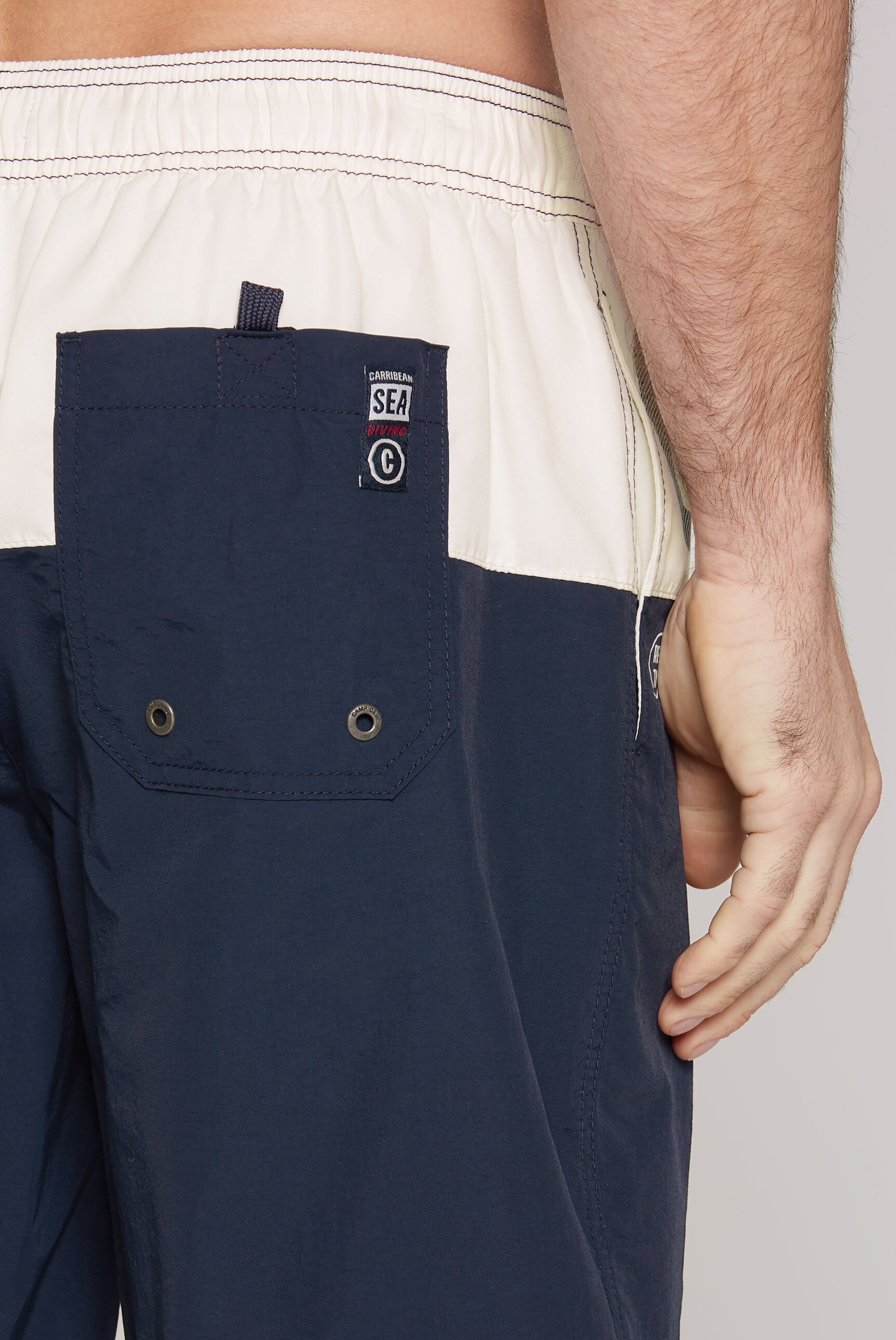 CAMP DAVID Badeshorts, mit Einschubtaschen & einer Gesäßtasche