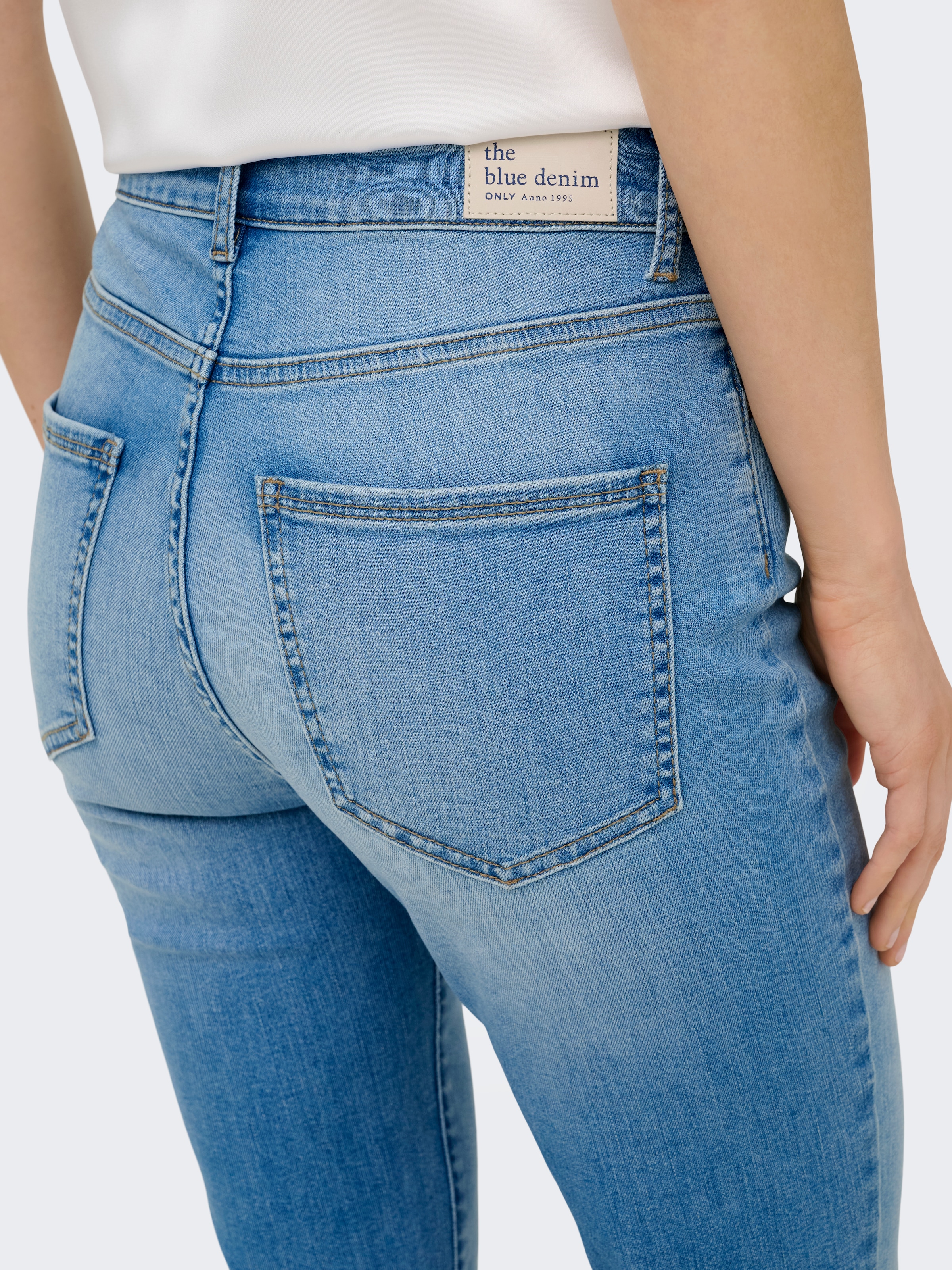 ONLY Bootcut-Jeans »ONLRAYNA HW SLM FLARED DNM REA281« Baumwollmischung, high waist