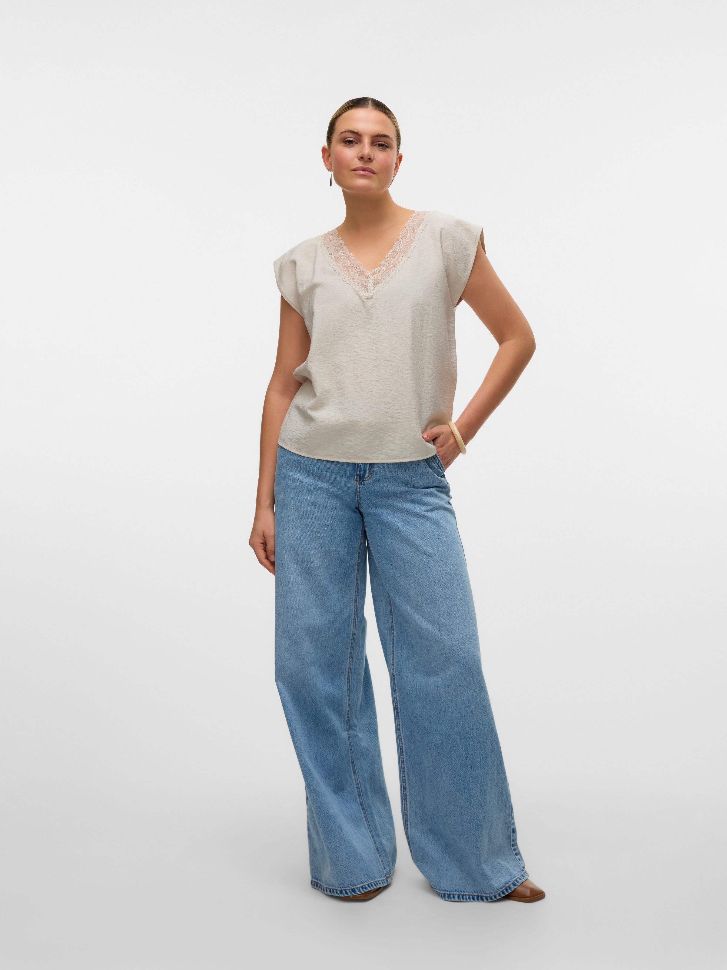 Vero Moda Spitzentop »VMSAFA SL V-NECK LACE TOP WVN GA NOOS«