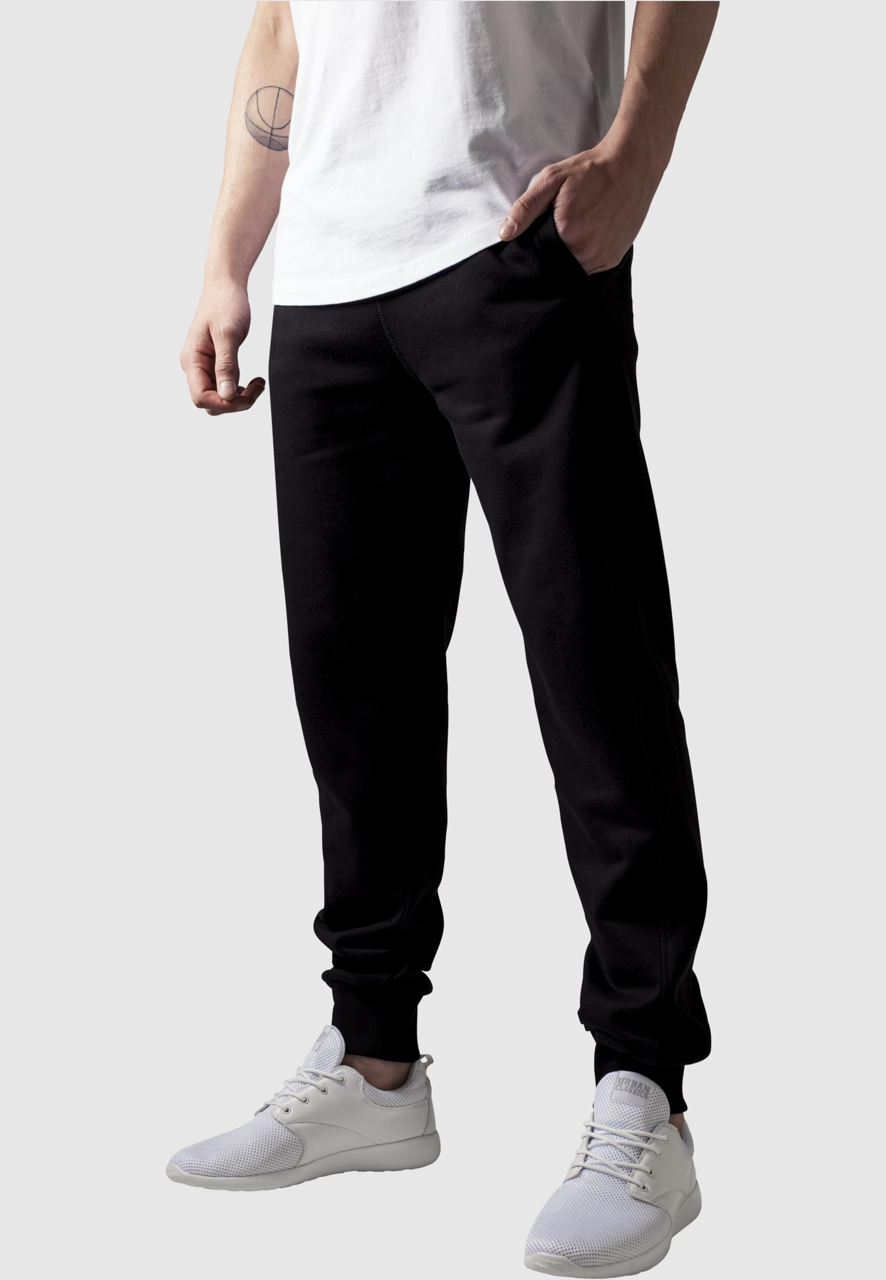 URBAN CLASSICS Stoffhose »Urban Classics Herren Straight Fit Sweatpants«, (1 tlg.)