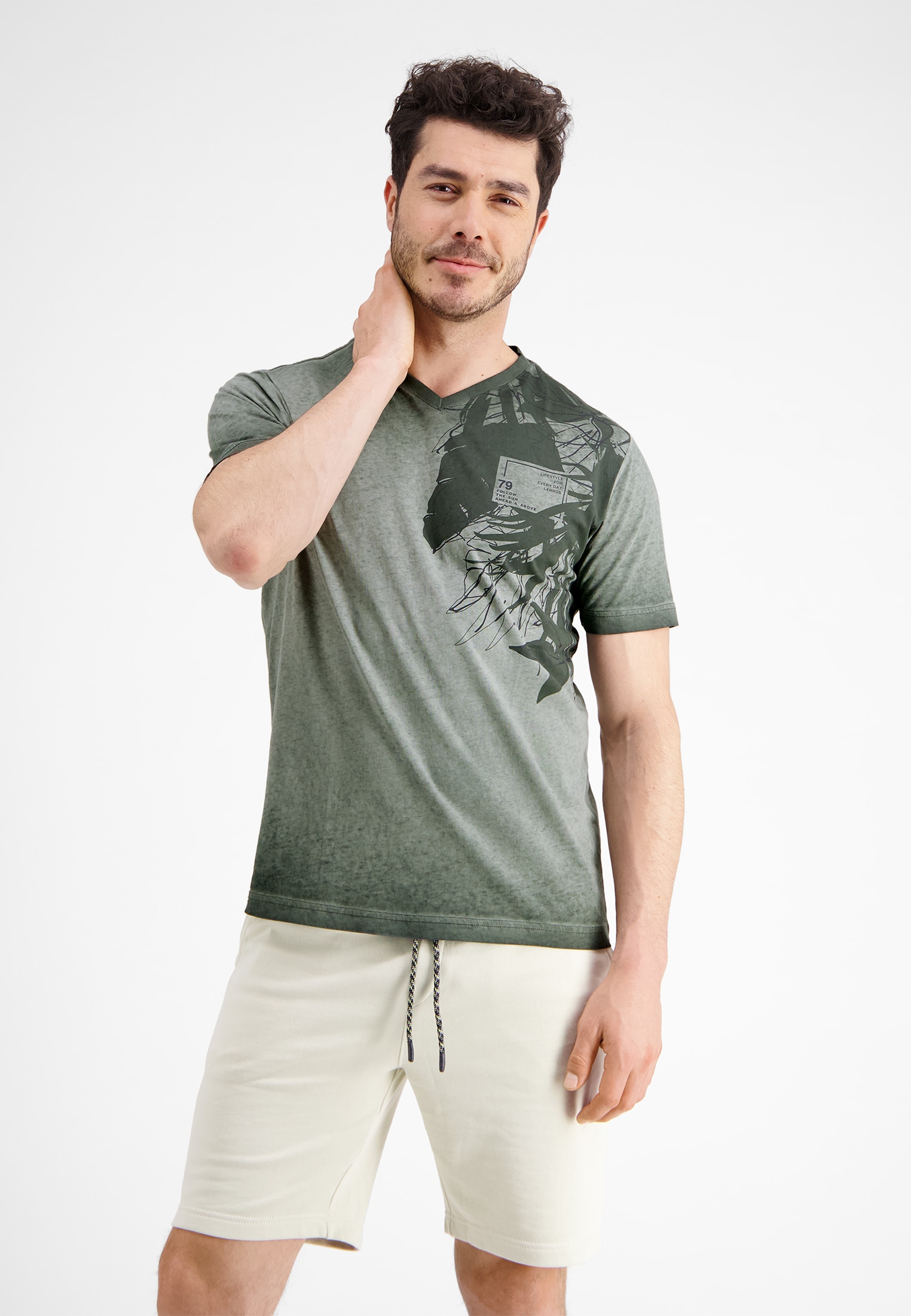 LERROS V-Shirt "LERROS V-Neck T-Shirt mit floralem Print"