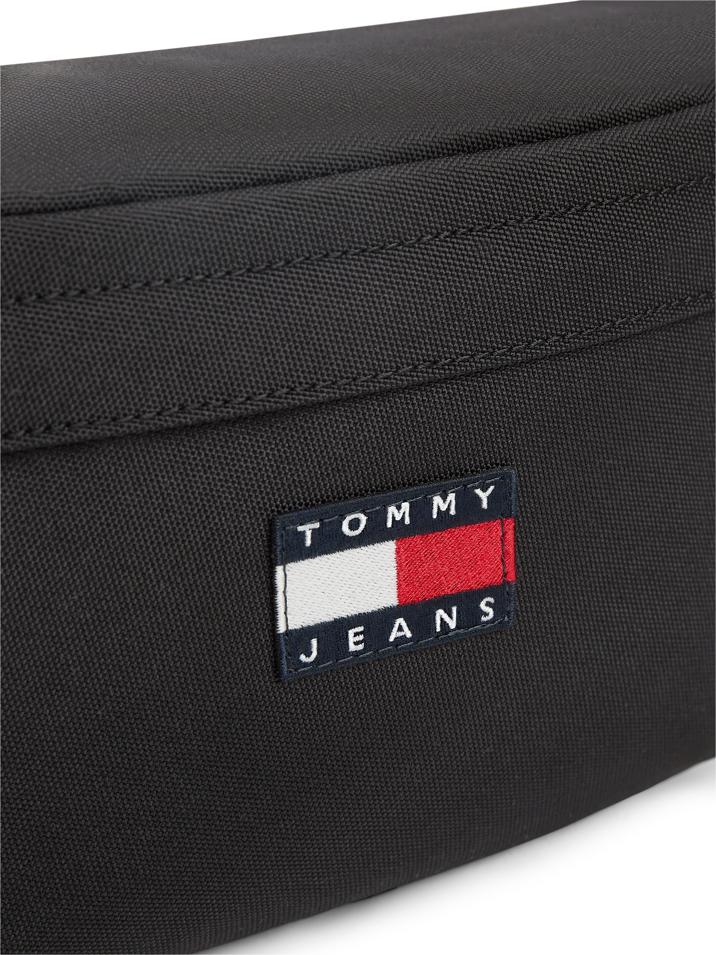 Tommy Jeans Bauchtasche »TJM ESS DAILY BUMBAG« Unisex Gürteltasche, Crossbodybag, Minibag mit Logo-Aufnäher