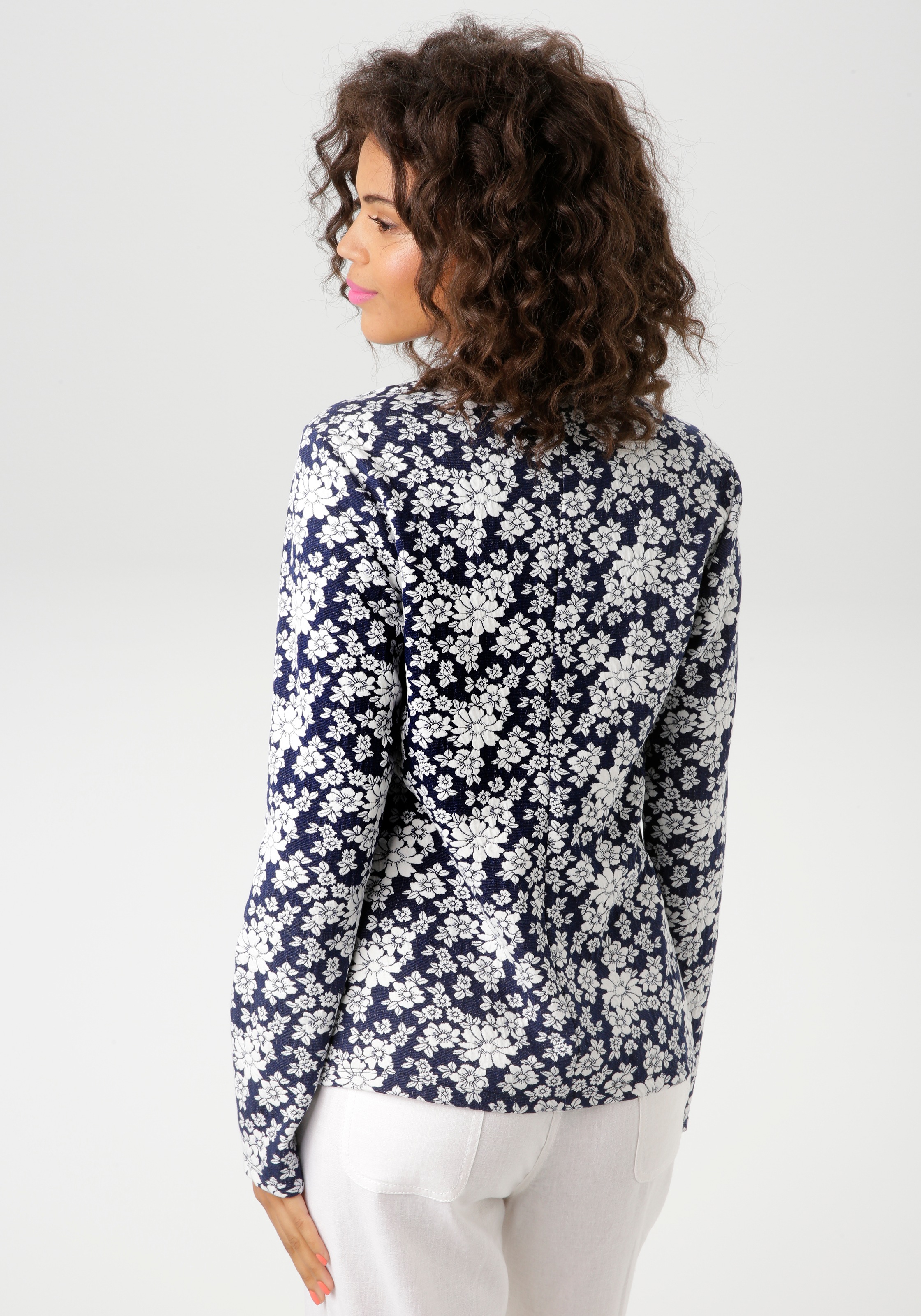 Aniston CASUAL Sweatblazer, mit ausdrucksvollem Blumenmuster günstig online kaufen