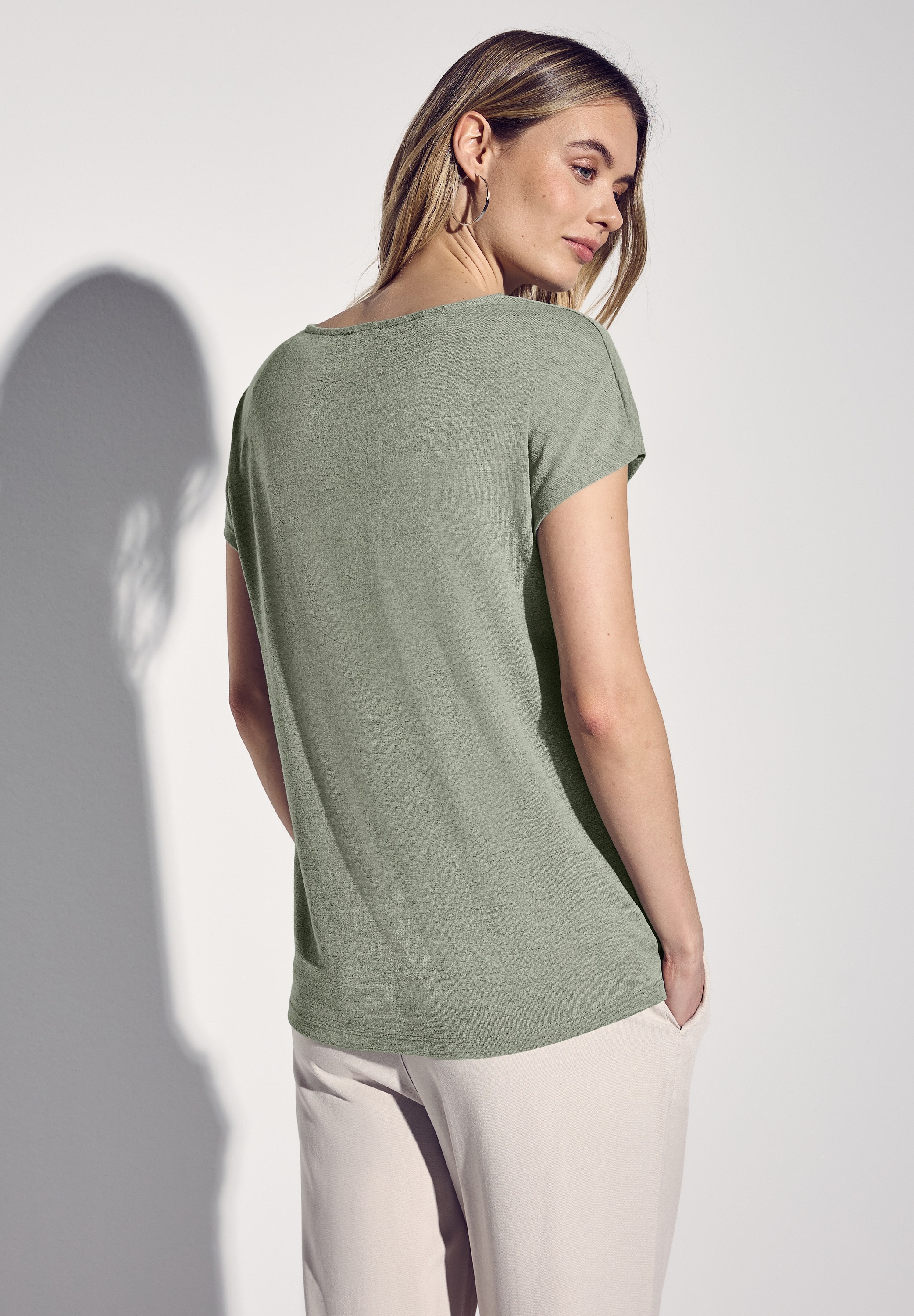 STREET ONE T-Shirt, mit abgerundetem V-Ausschnitt günstig online kaufen