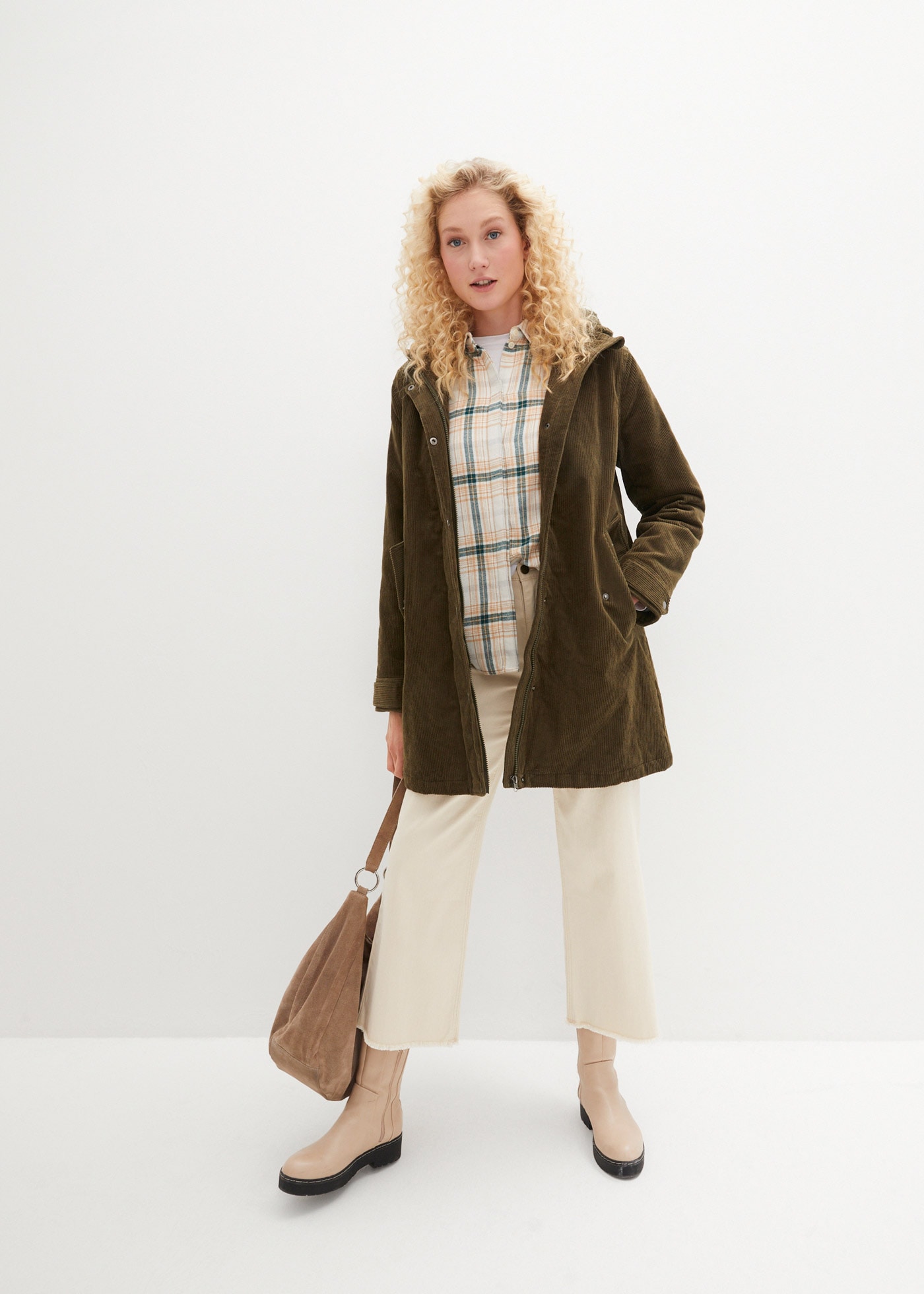 bonprix Parka mit Kapuze sportlicher Parka, in Cord-Optik, mit kuscheligem Plüschfutter