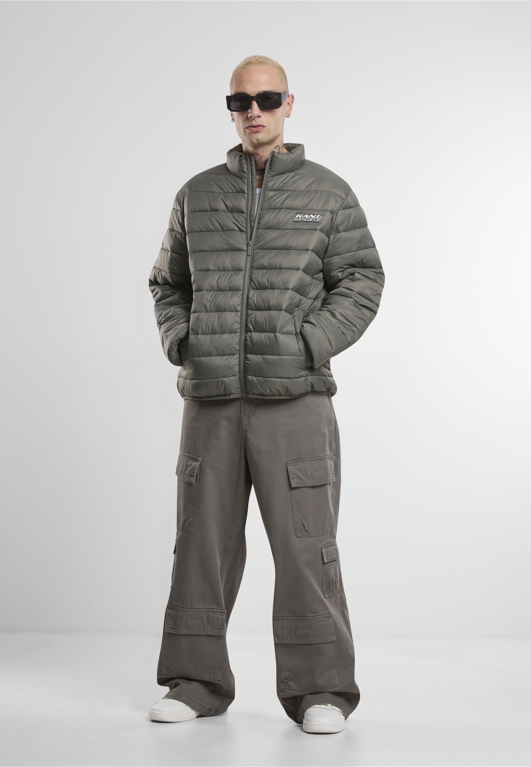 Karl Kani Allwetterjacke »Karl Kani Karl Kani Sport Patch Light Puffer Jacket« 1 Stk. tlg. ohne Kapuze