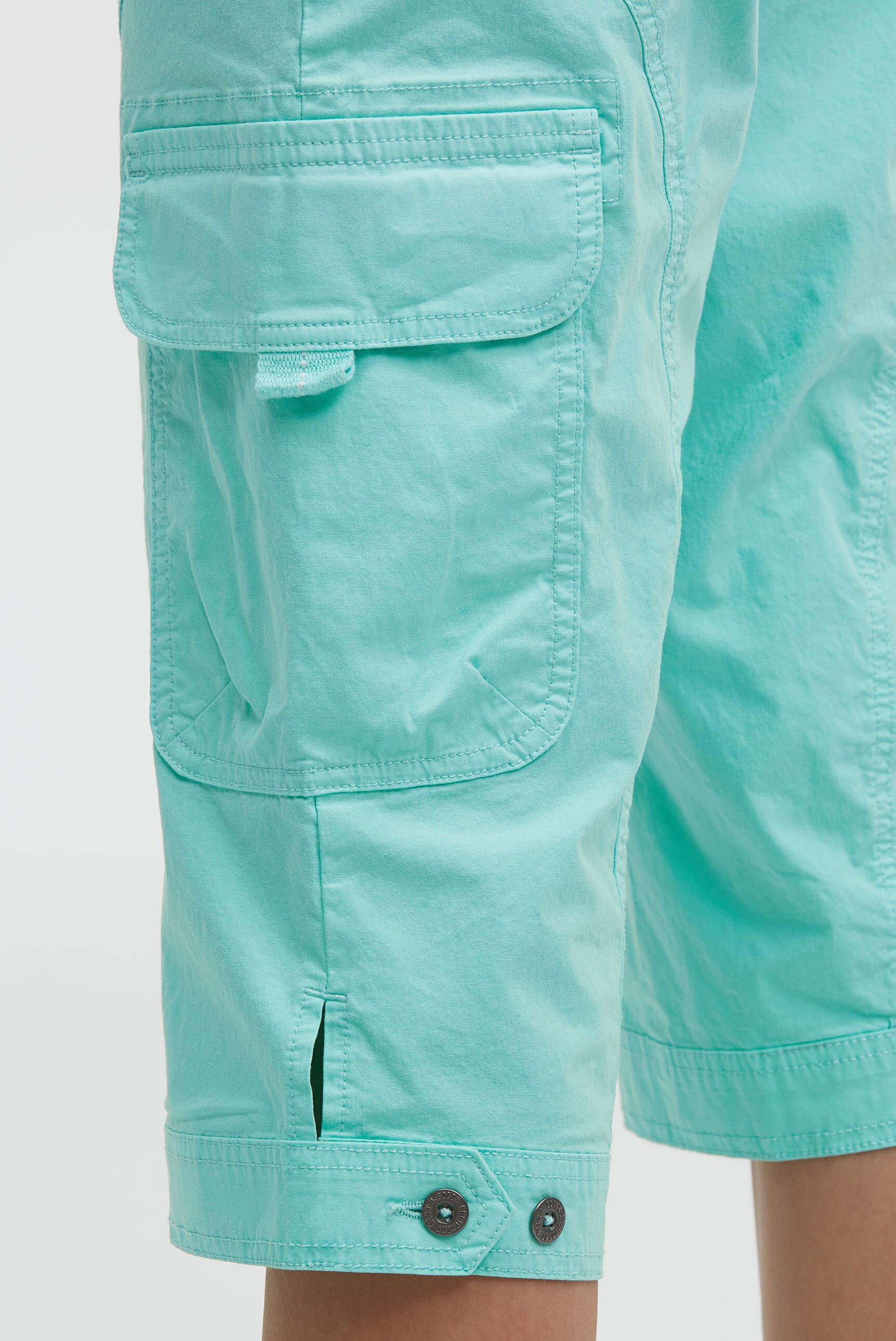 SOCCX Skaterbermudas  mit verstellbarem Knopfriegel am Hosensaum