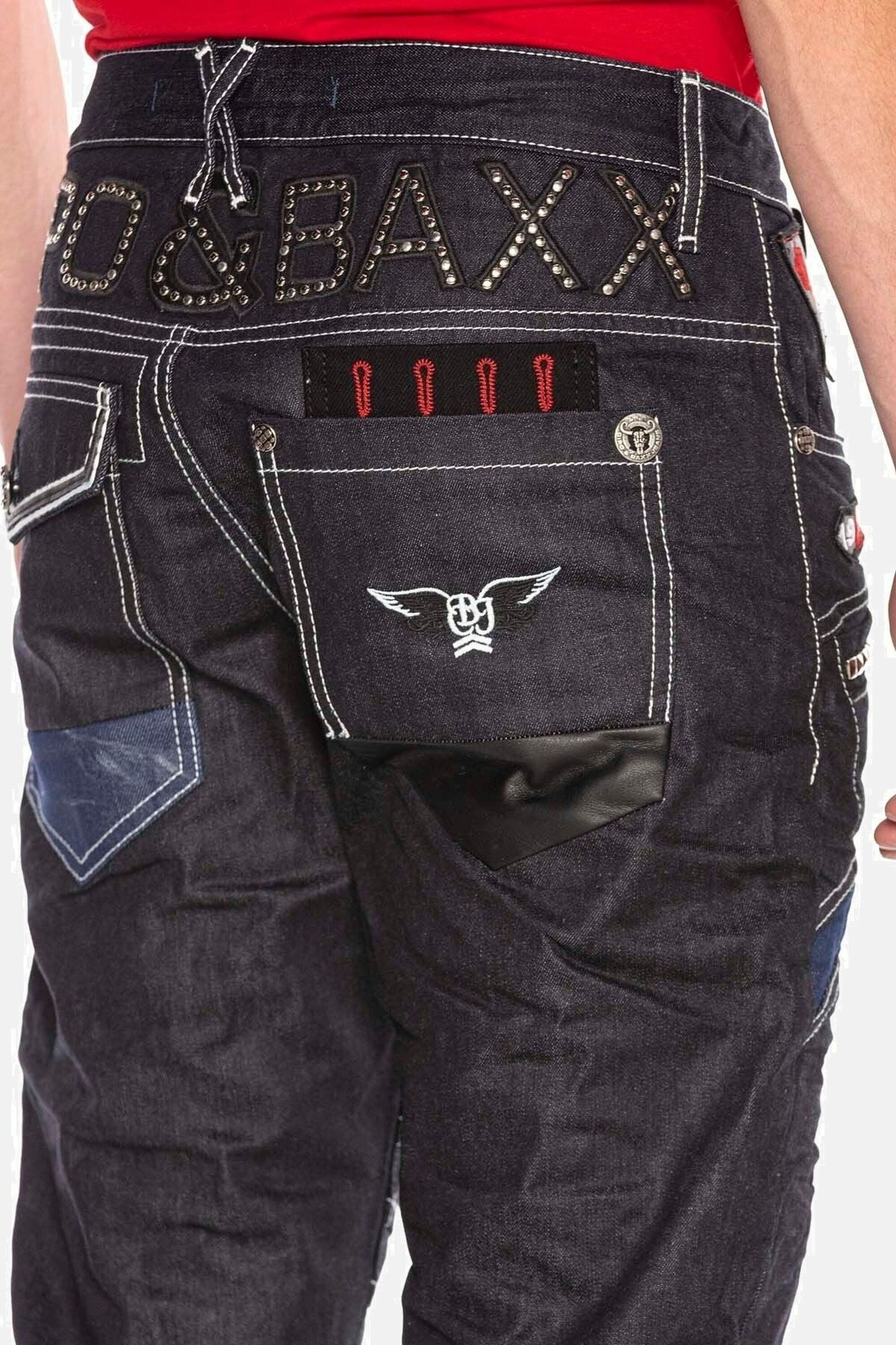 Cipo & Baxx Straight-Jeans »DENIM«, Straight Fit-Jeans im stylischen Design, CD639