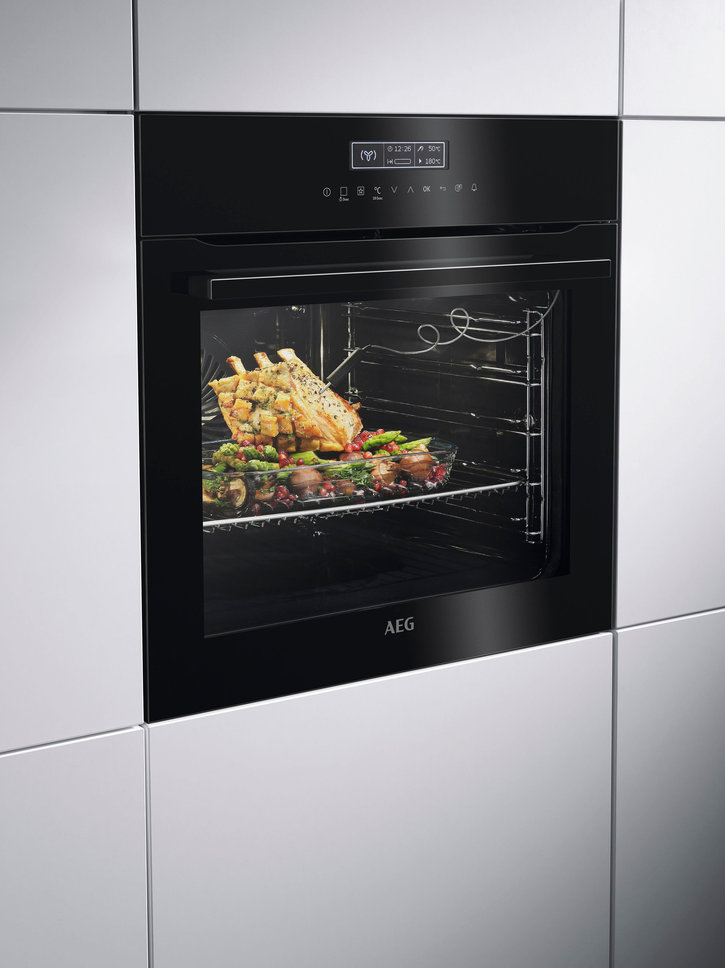 AEG Einbaubackofen 8000 »BPE742220B 944 187 753«, mit Vollauszug, Pyrolyse-Selbstreinigung