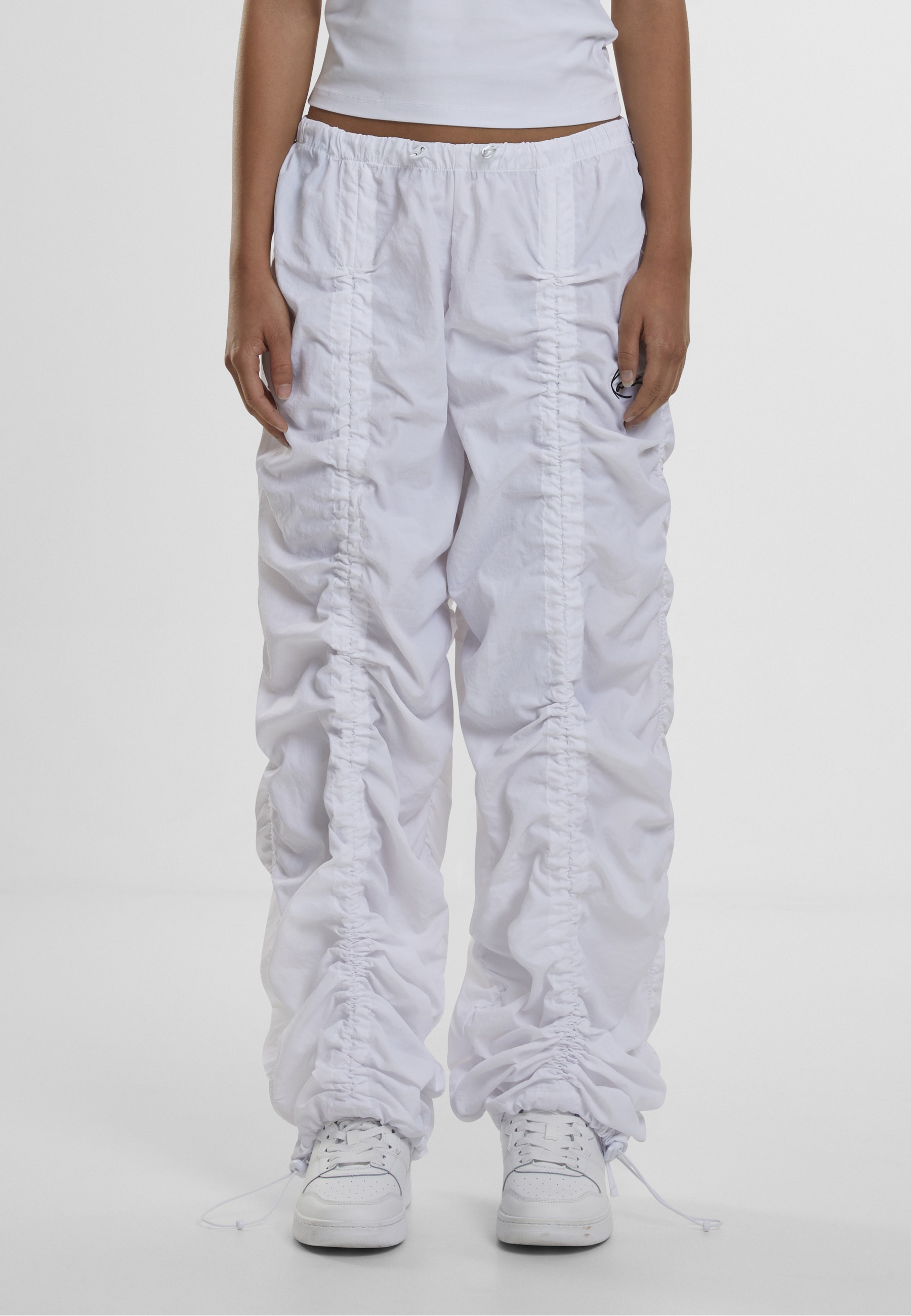 Karl Kani Stoffhose »Karl Kani Damen Small Signature Gathering Parachute Pants«
