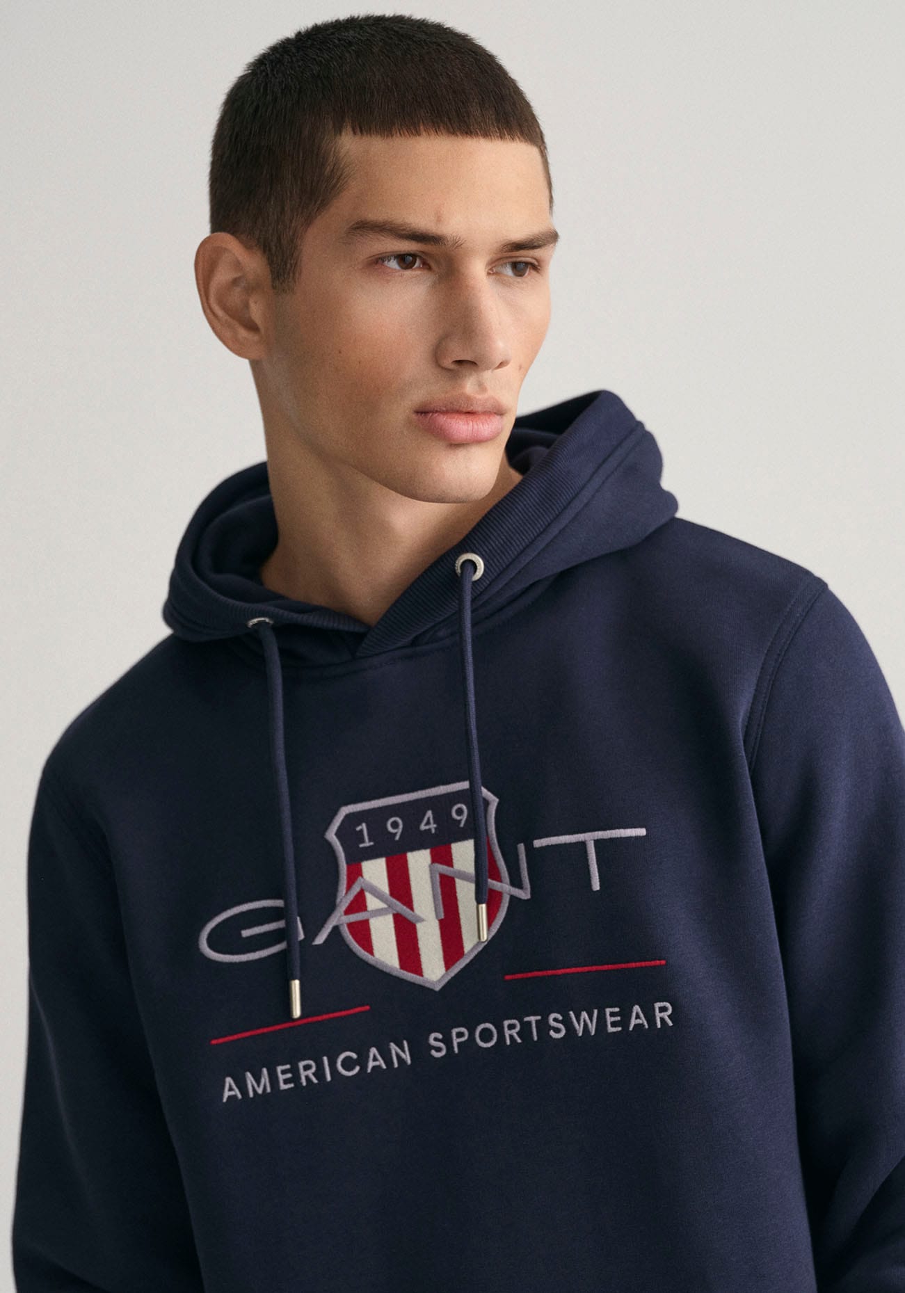 Gant Hoodie »REG ARCHIVE SHIELD HOODIE«, mit modischer Logostickerei auf der Brust