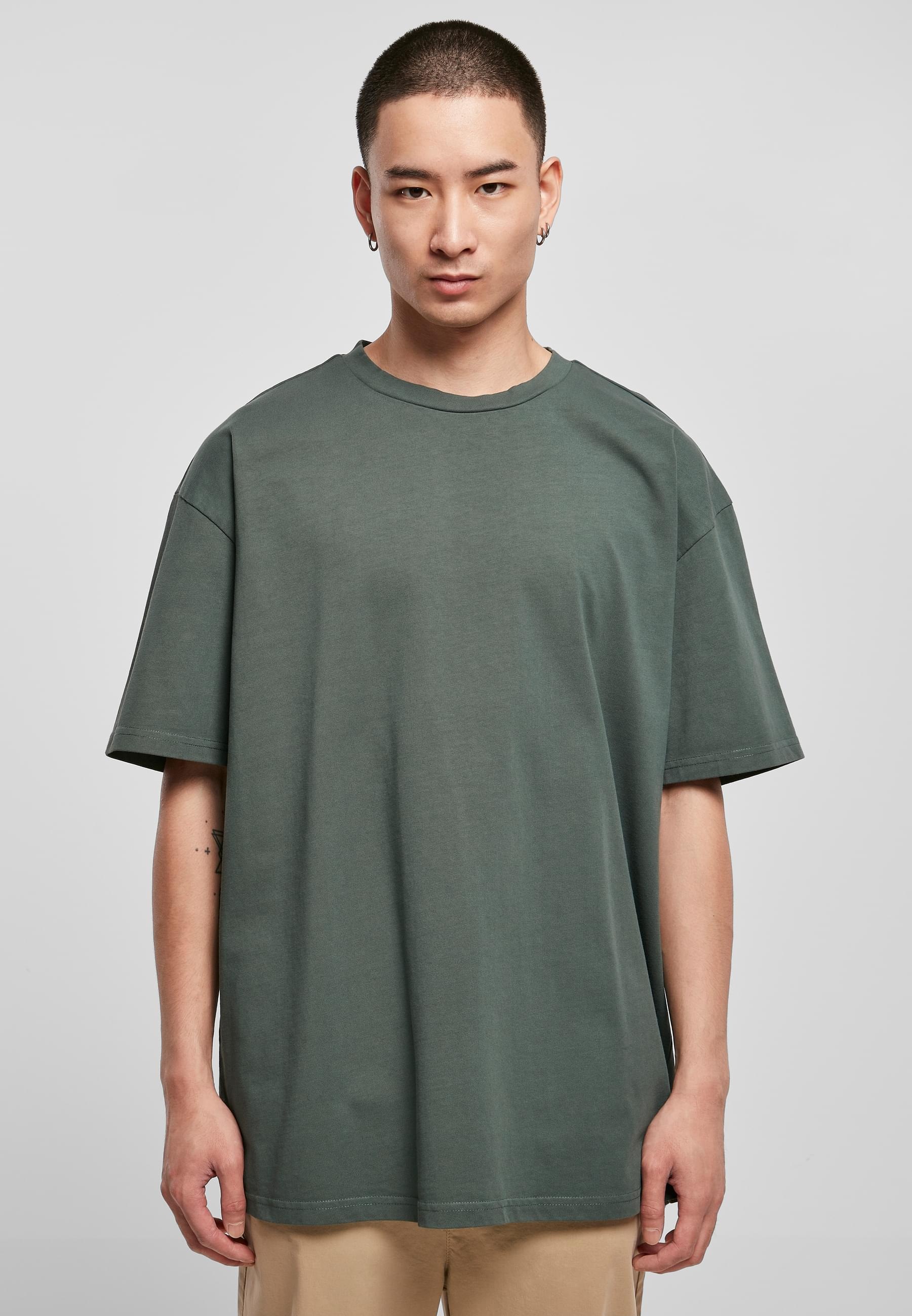 URBAN CLASSICS Kurzarmshirt »Urban Classics Herren Heavy Oversized Garment Dye Tee«, (1 tlg.)