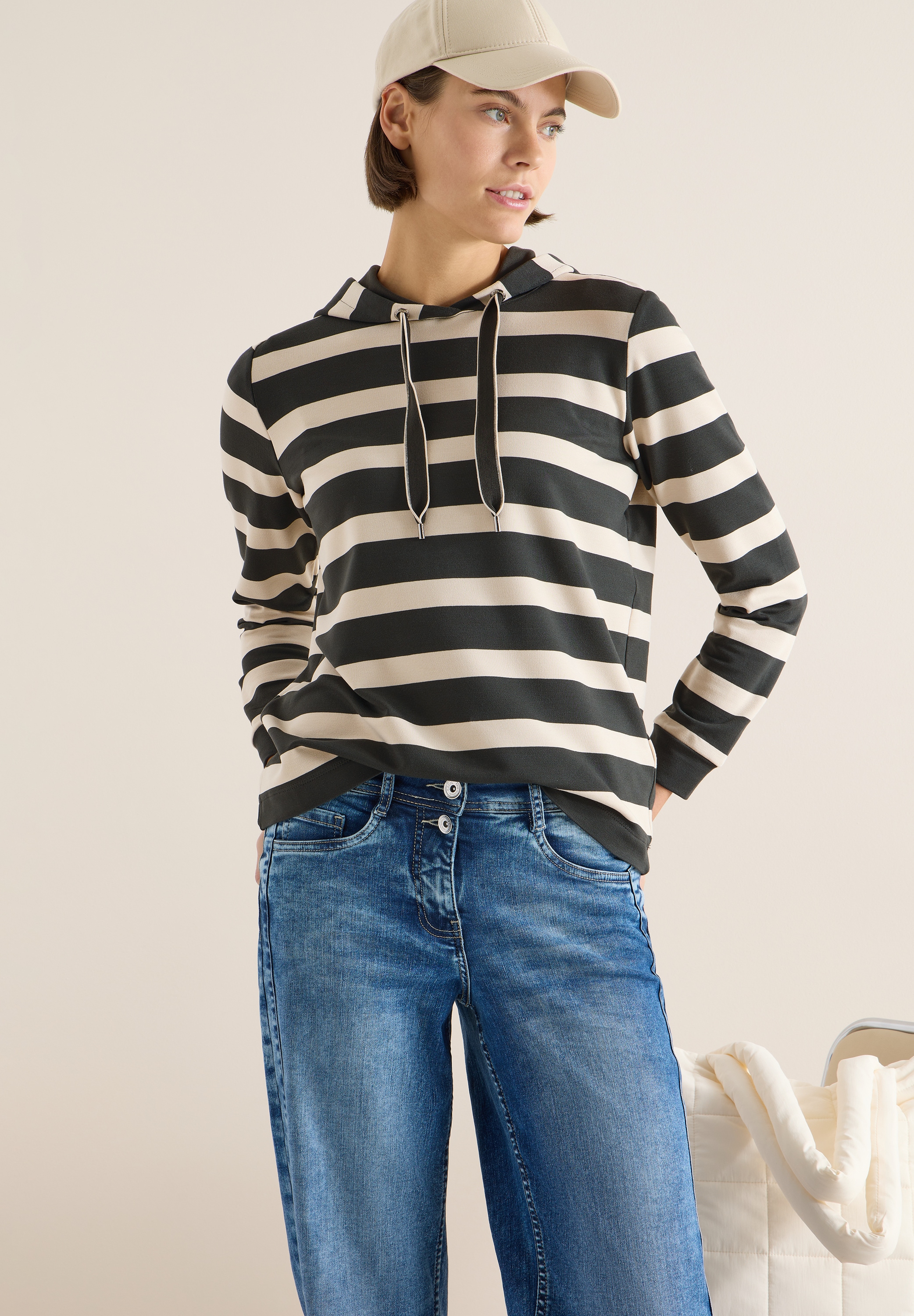 Cecil Langarmshirt mit Kapuze mit Tunnelzugband