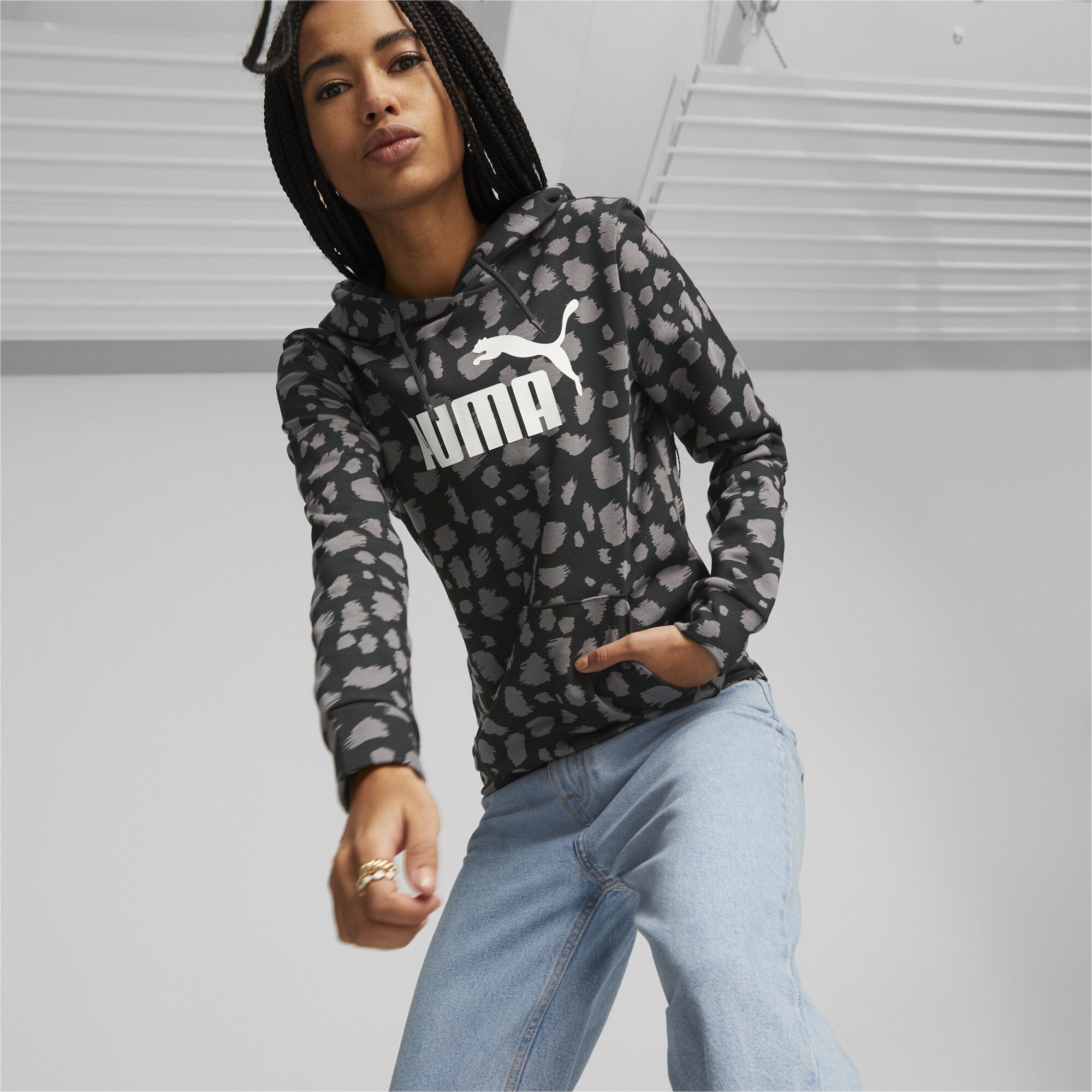 PUMA Sweatshirt »Essentials+ Animal Hoodie Damen«