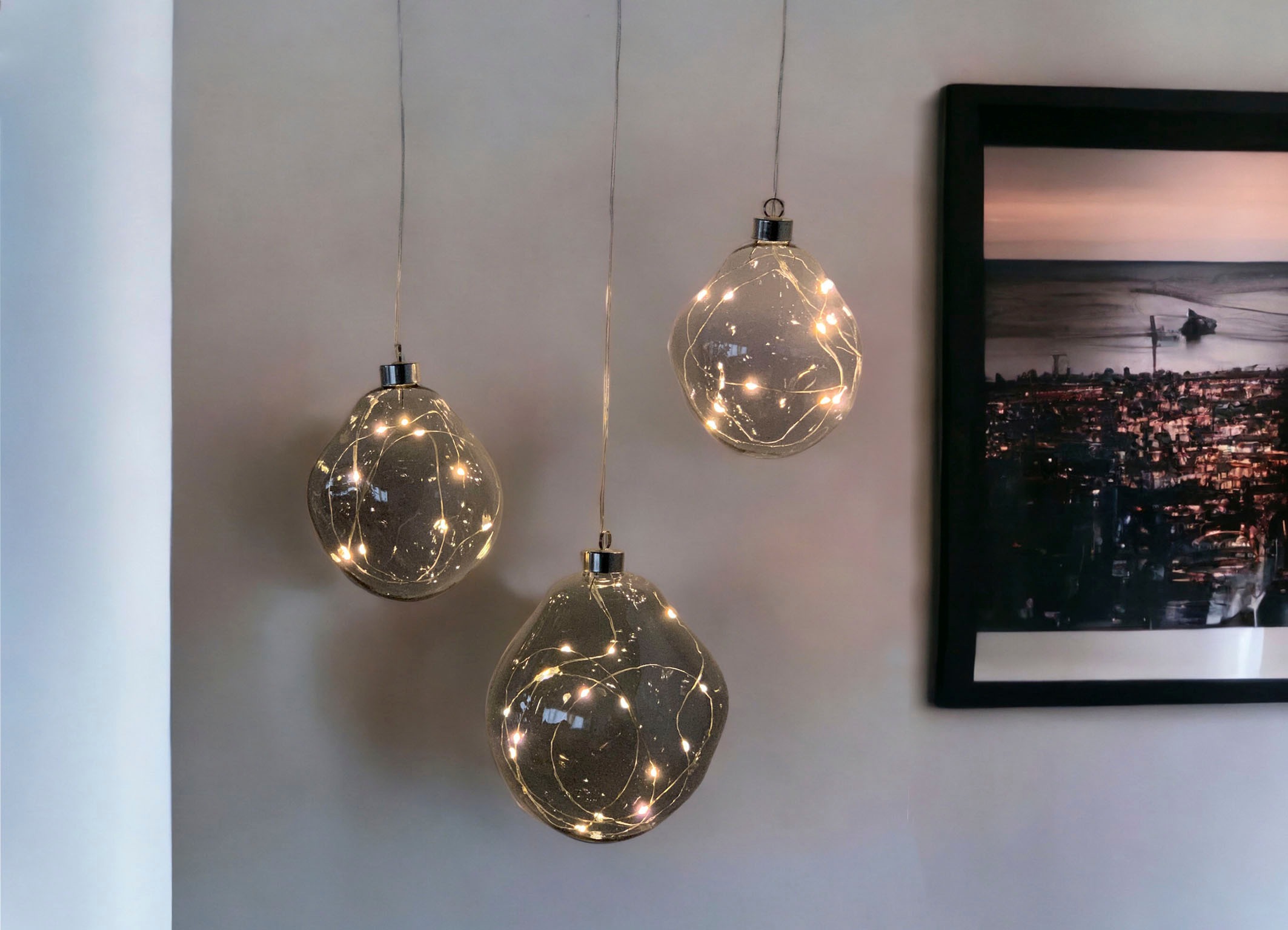 Leonique Dekokugel "Birdelle, mit LED Beleuchtung, Weihnachtsdeko in organi günstig online kaufen