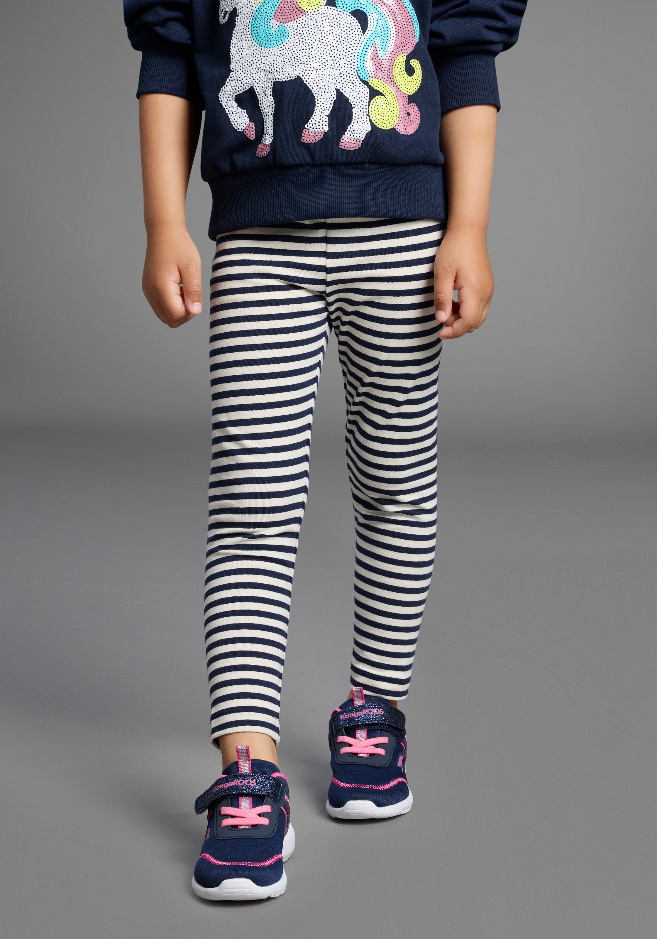 Thumbnail - KIDSWORLD Leggings "2er Pack Leggings mit Regenbogen" 2er Pack Leggings mit Regenbogen und Ringel