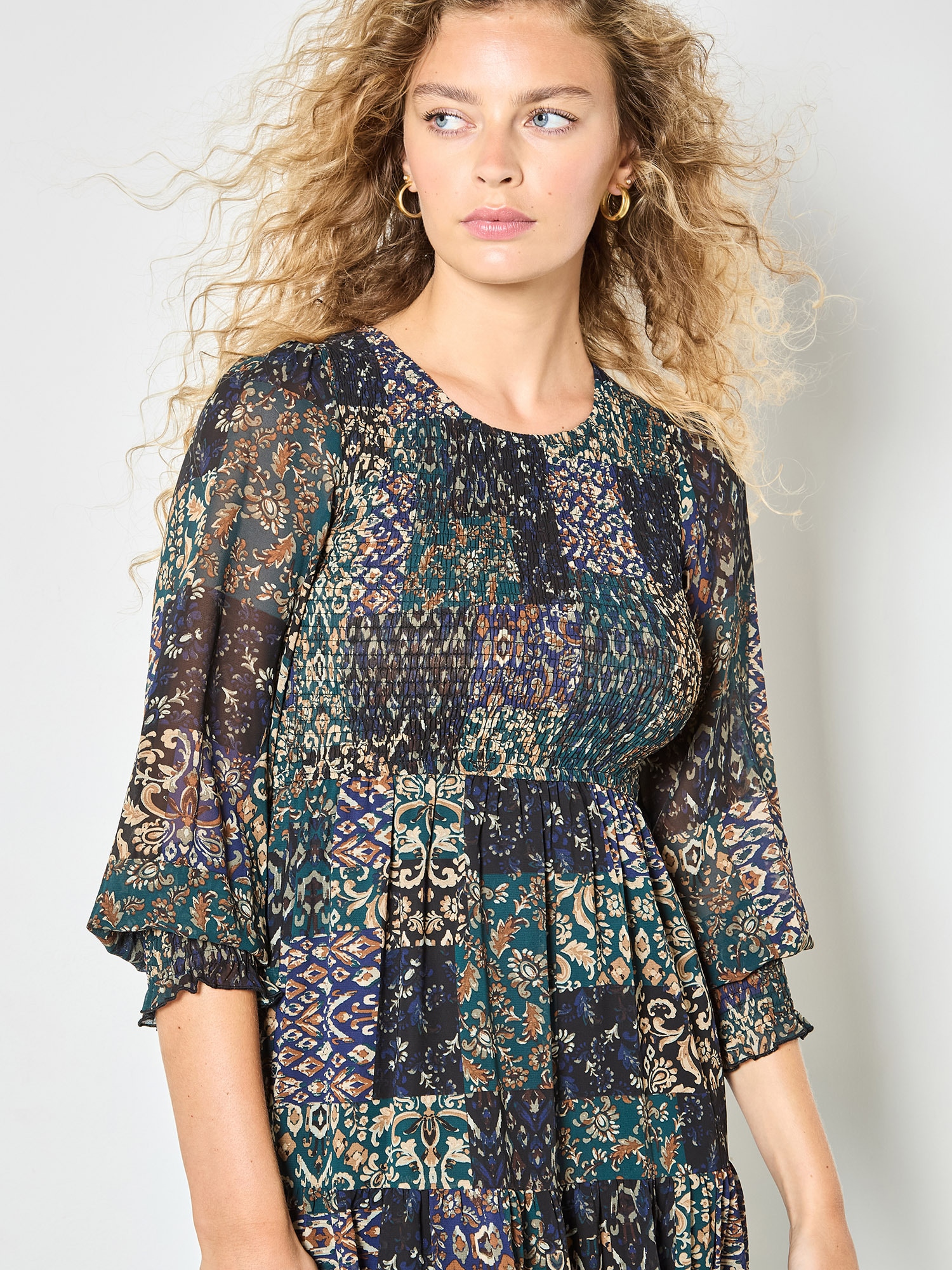 Apricot Midikleid »Midikleid« mit Ikat-Muster
