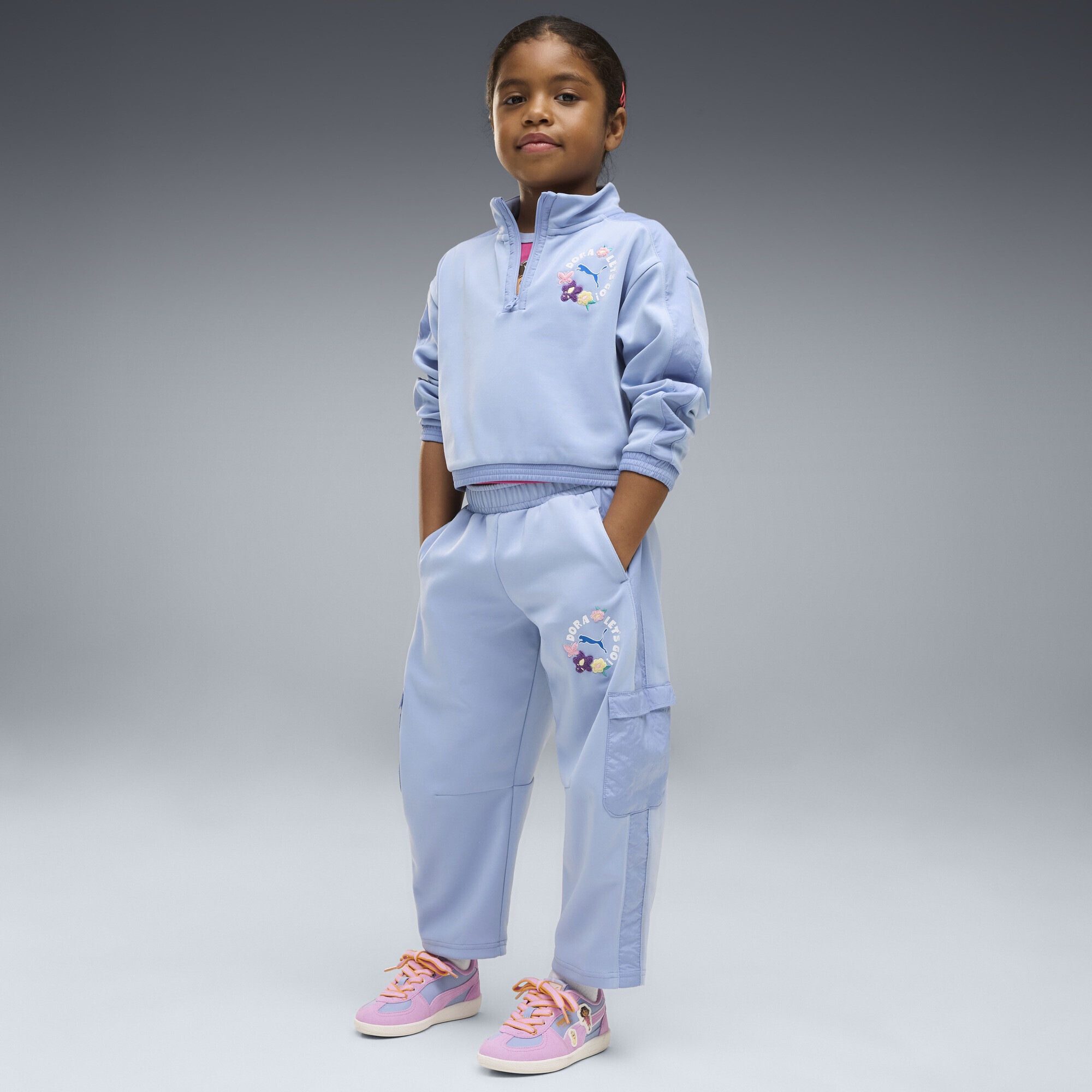 PUMA Sporthose »PUMA x DORA THE EXPLORER T7 Relaxed Barrel-Hose. Mädchen«