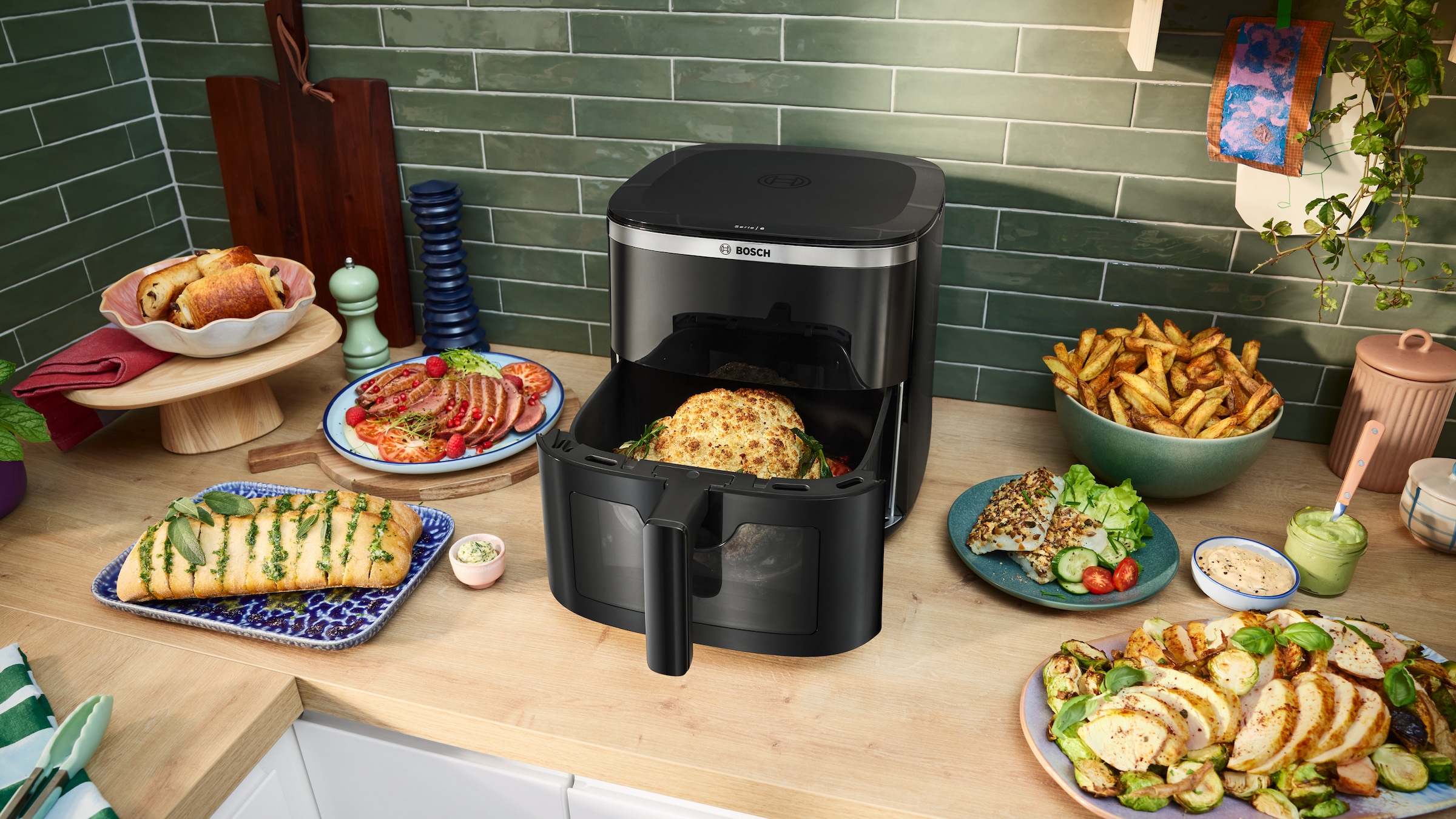 BOSCH Heißluftfritteuse »MAF671B0 Air Fryer Serie 6, 7,1l, Sichtfenster, 7 Programme, schwarz«, 1800 W, Innenlicht, Schüttelalarm, Korb spülm.geeignet