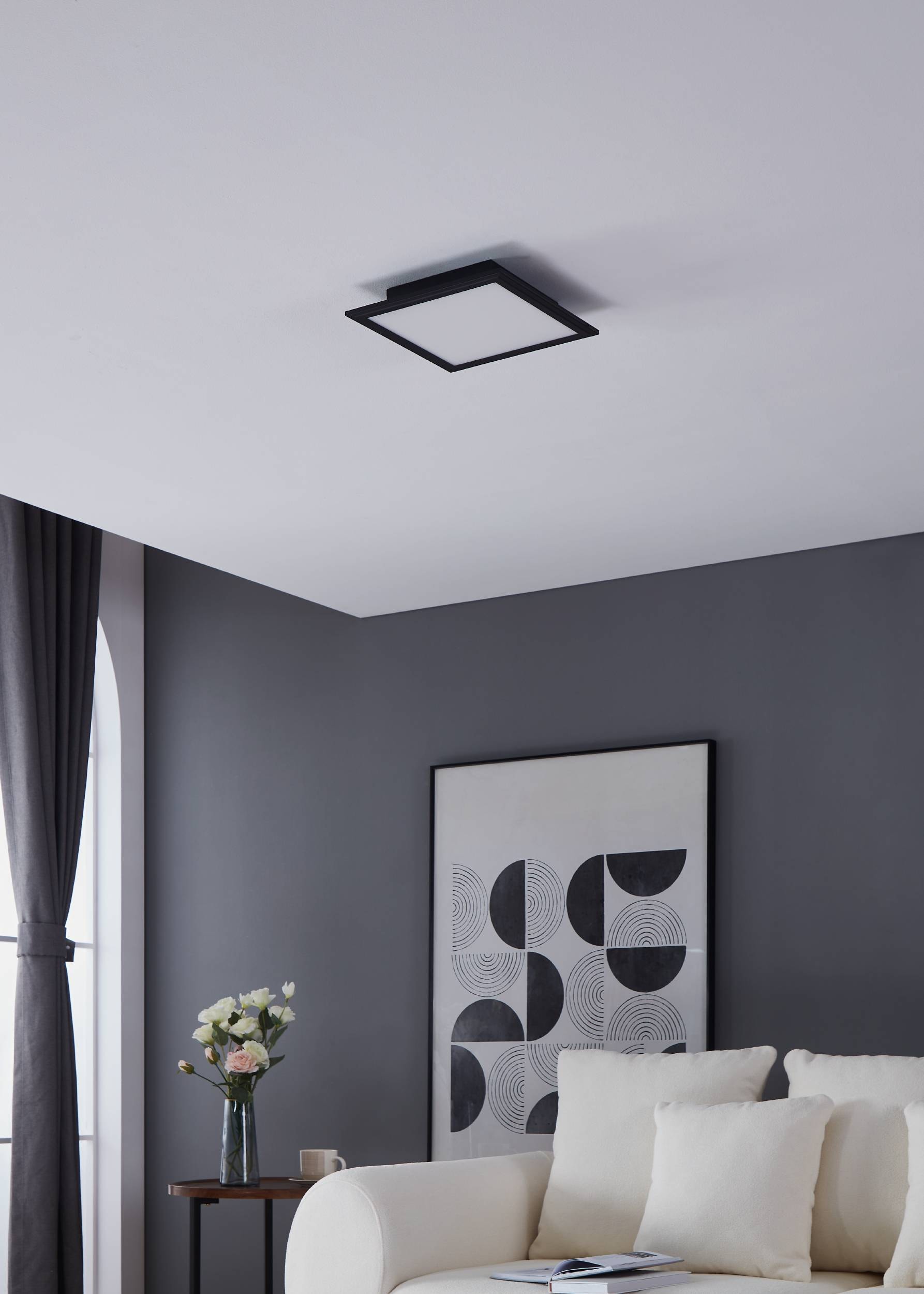 EGLO Deckenleuchte »Salobrena 1 Deckenlampe, weiß und schwarz, Aufbaulampe, Flurlampe« LED-Modul 1 Stk. Neutralweiß Aufbauleuchte für Büro, Flur und Küche, Bürolampe, 30x30 cm