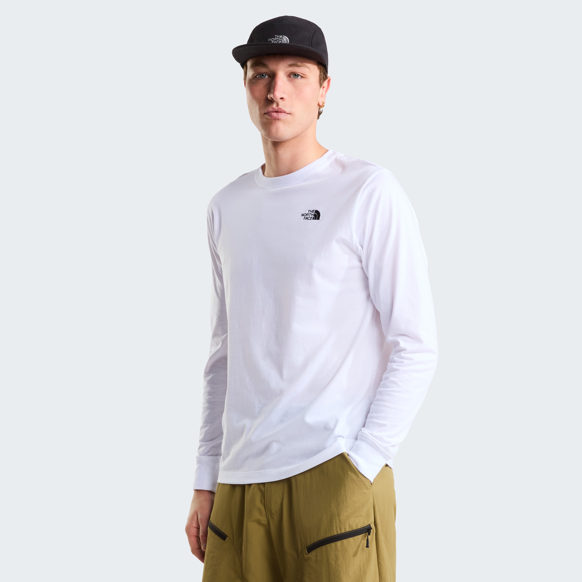 The North Face Langarmshirt "M EVOLUTION SIMPLE DOME REGULAR LONG SLE" mit Rundhalsausschnitt, reguläre Passform, aus Baumwollmischung