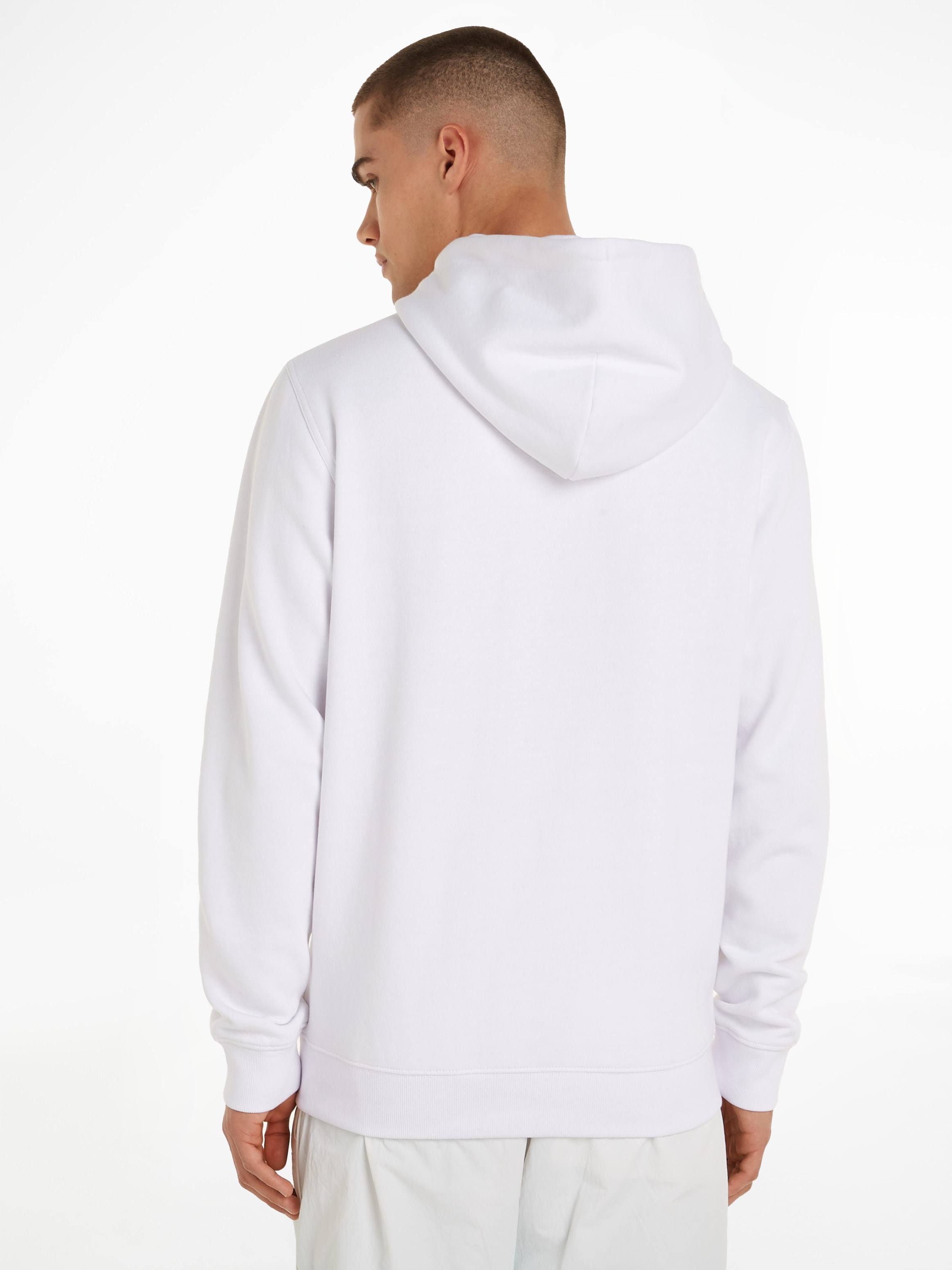 Tommy Jeans Kapuzensweatshirt »TJM REG LINEAR LOGO HOODIE EXT«, mit Kordel