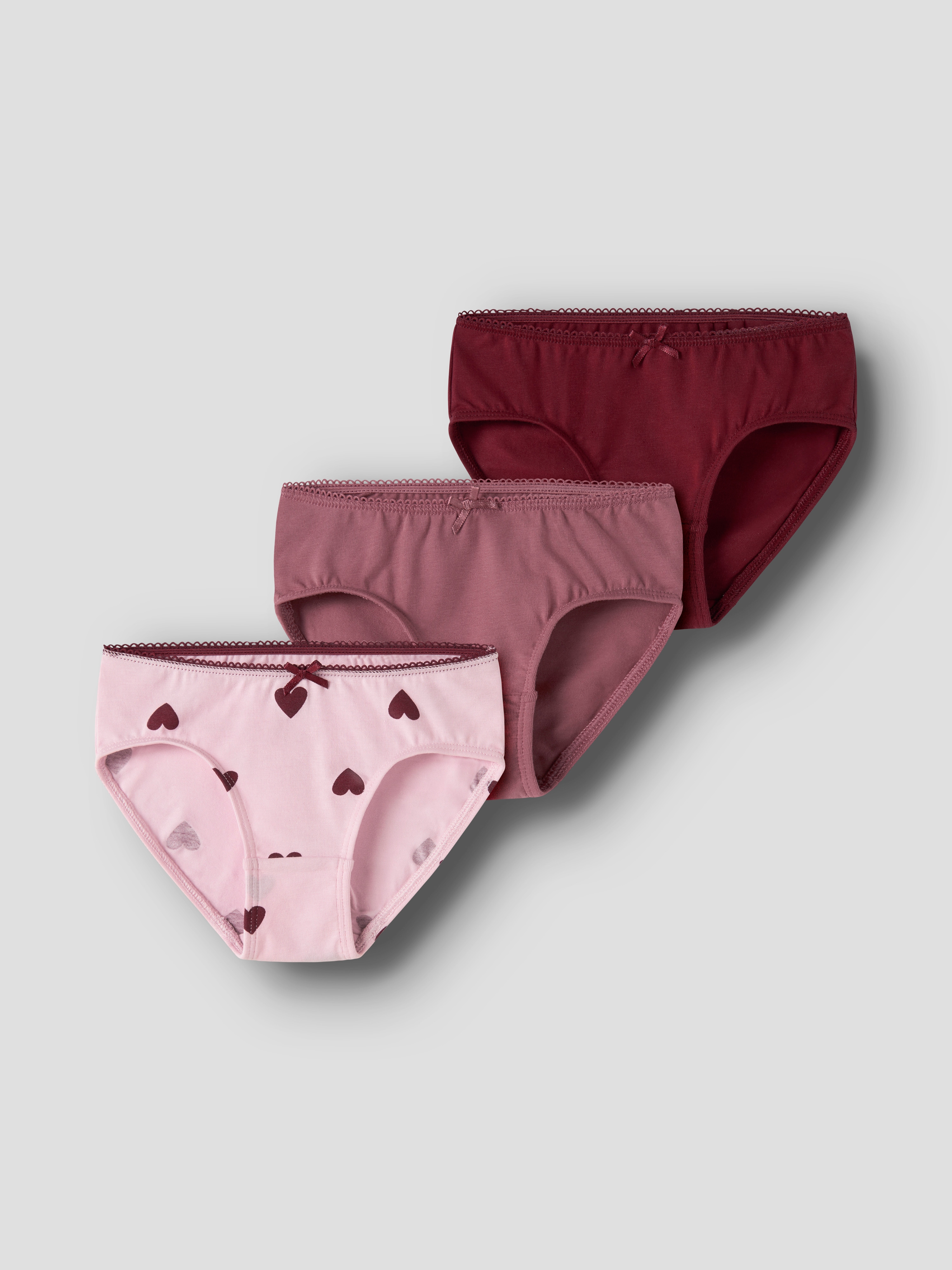 Name It Slip "NMFBRIEFS 3P CUTIE HEART" Packung, 3 Stk. Baumwollmischung, 2x uni und 1x bedruckt im Set