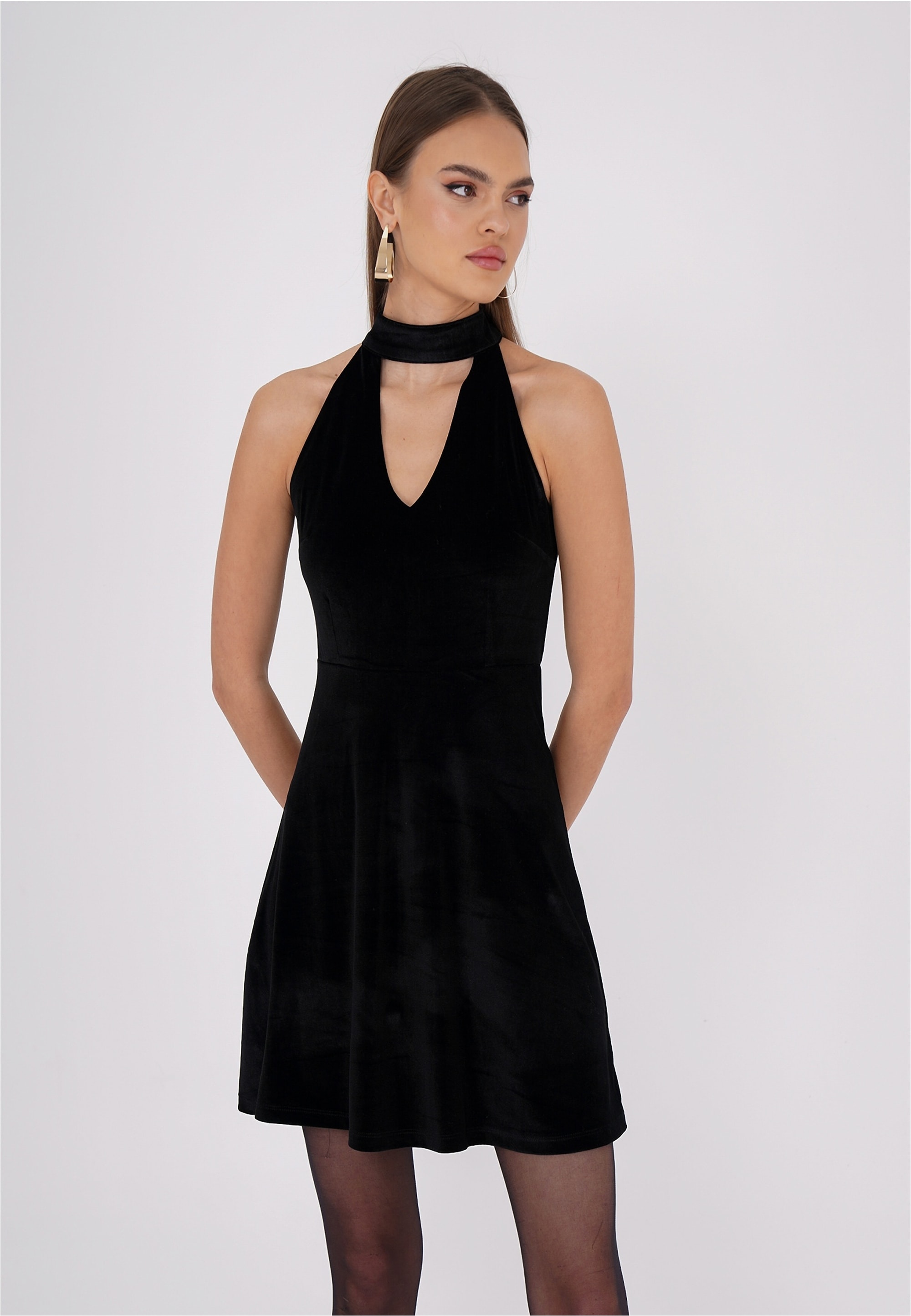 freshlions Jerseykleid "Lolie", mit raffiniertem Neckholder-Design günstig online kaufen