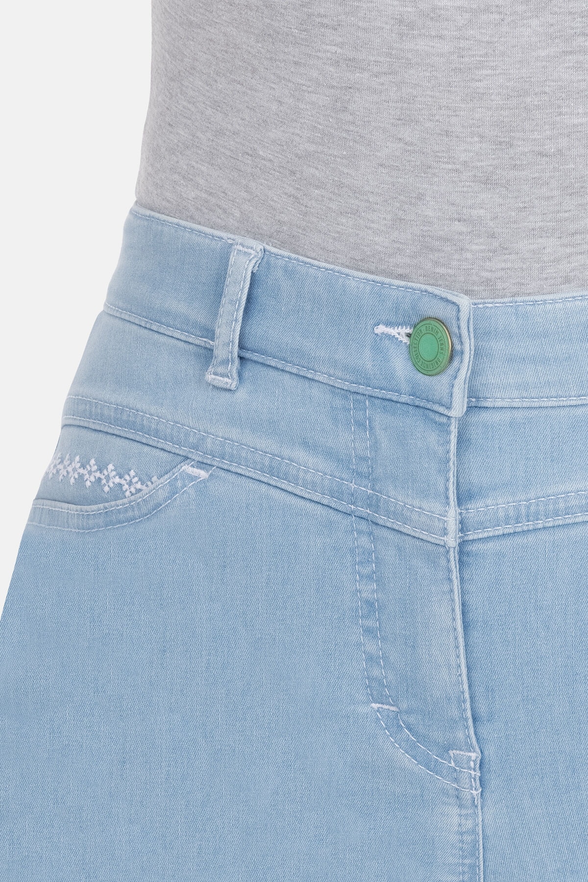 Recover Pants Jeansbermudas »CARLA«, mit filigraner Bordürenstickerei