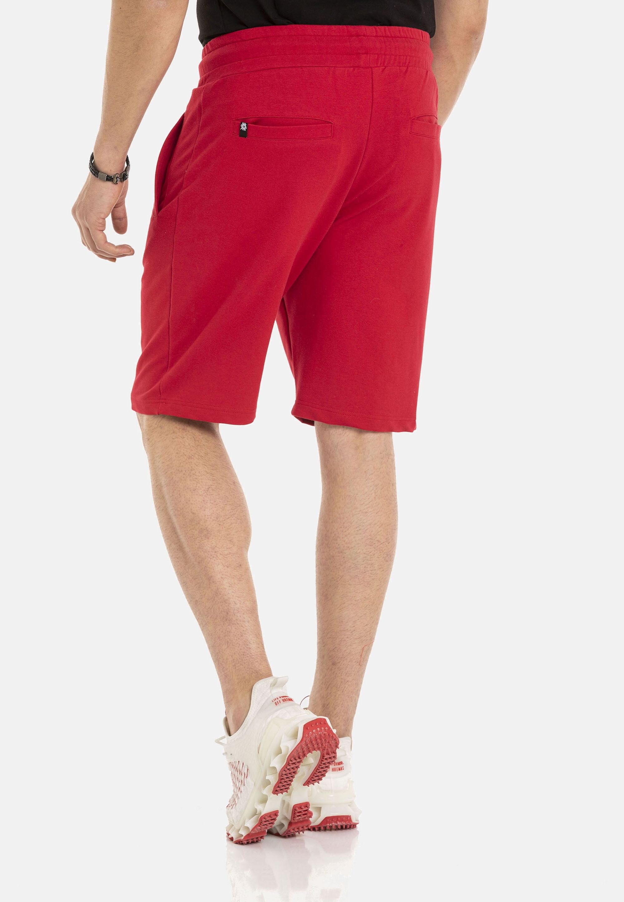 Cipo & Baxx Stoffhose »Shorts«, elastischer Bund mit Kordelzug