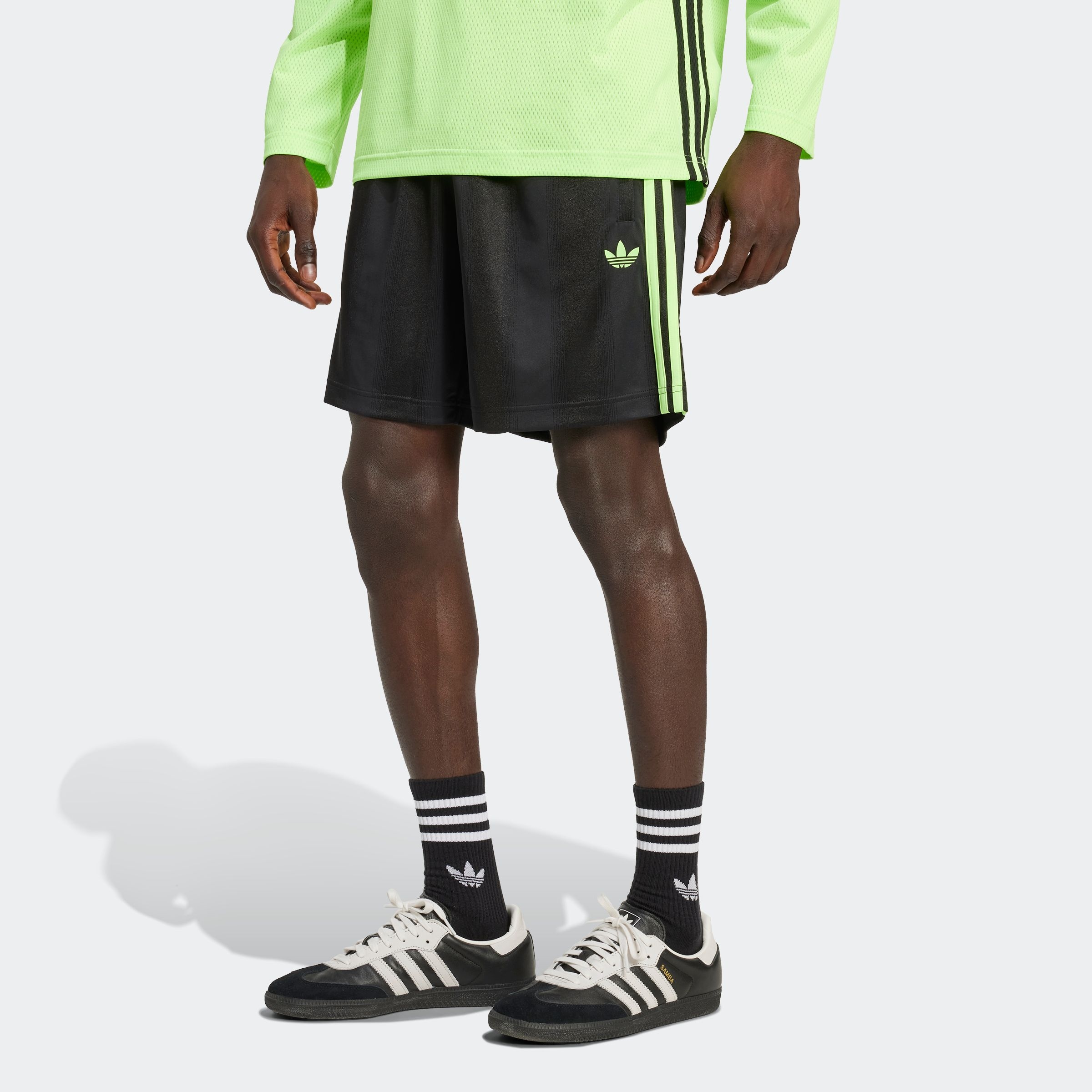 adidas Originals Shorts "JACQ SHORTS" lockere Passform, mit Kordelverschlus günstig online kaufen