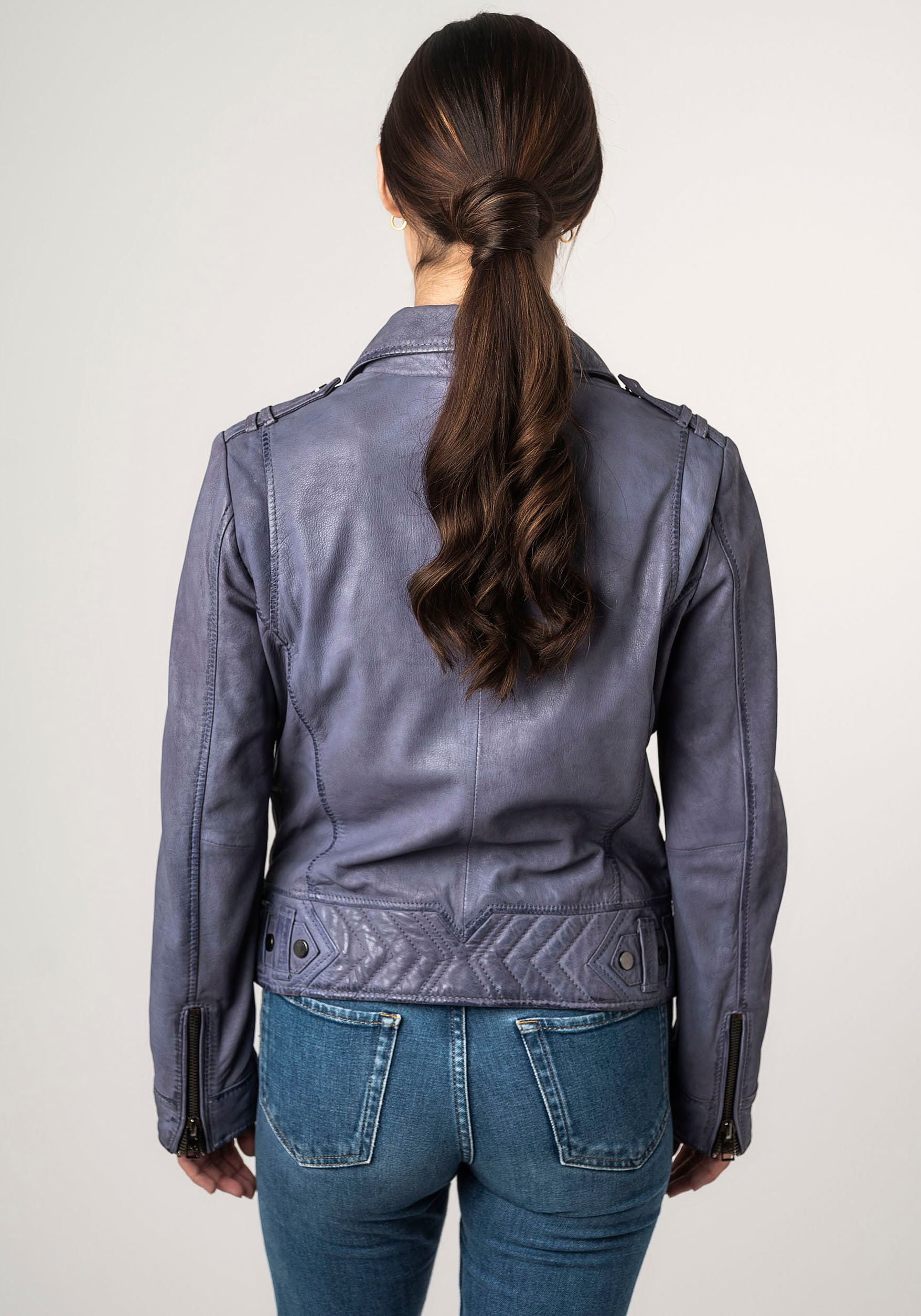 Mauritius Lederjacke »2Wtashi«, mit Schulterklappen, mit Nieten, mit Zipper-Taschen