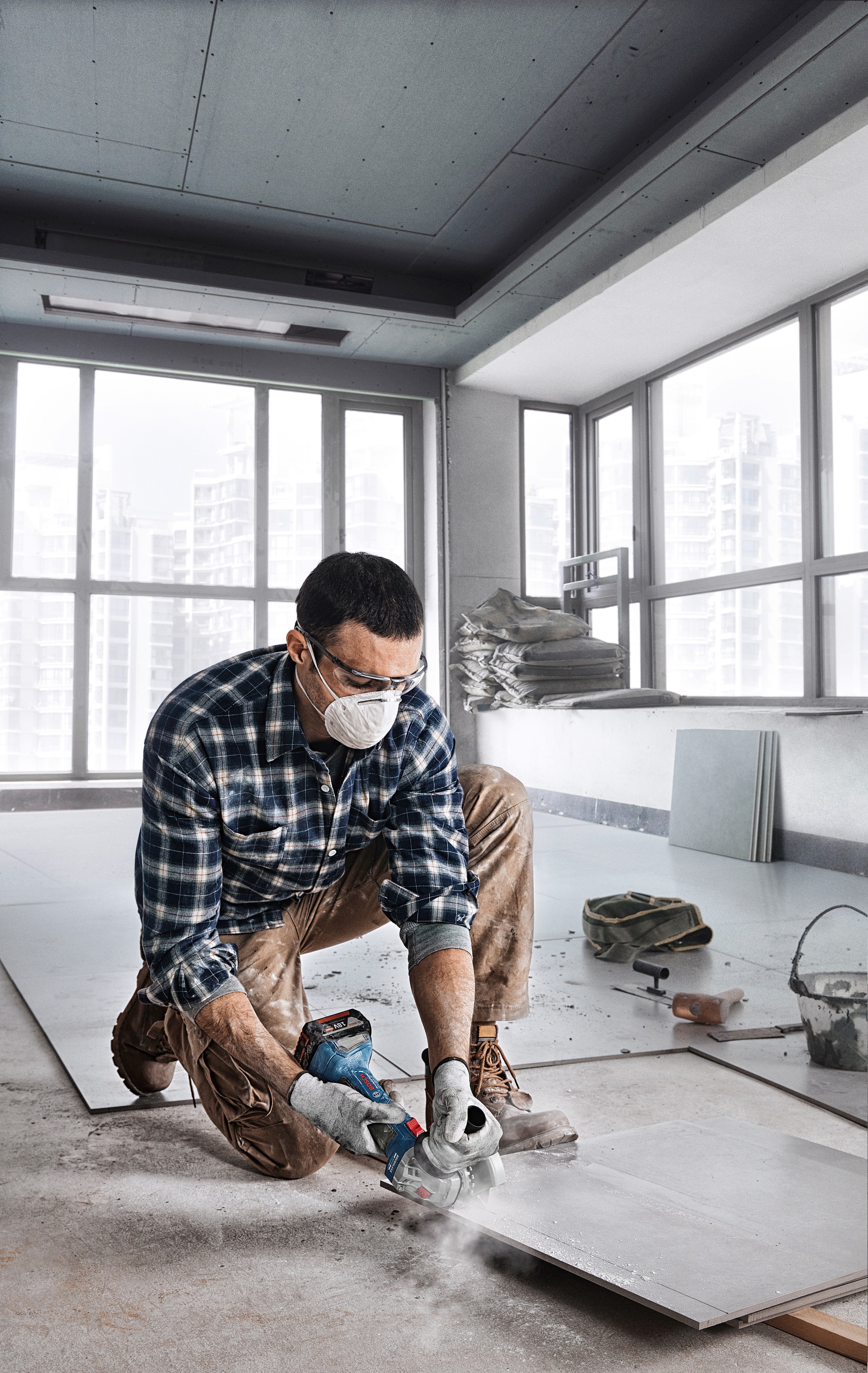 Bosch Professional Akku-Winkelschleifer »GWS 18V-7 Professional«, kompakt und handlich, ohne Akku und Ladegerät