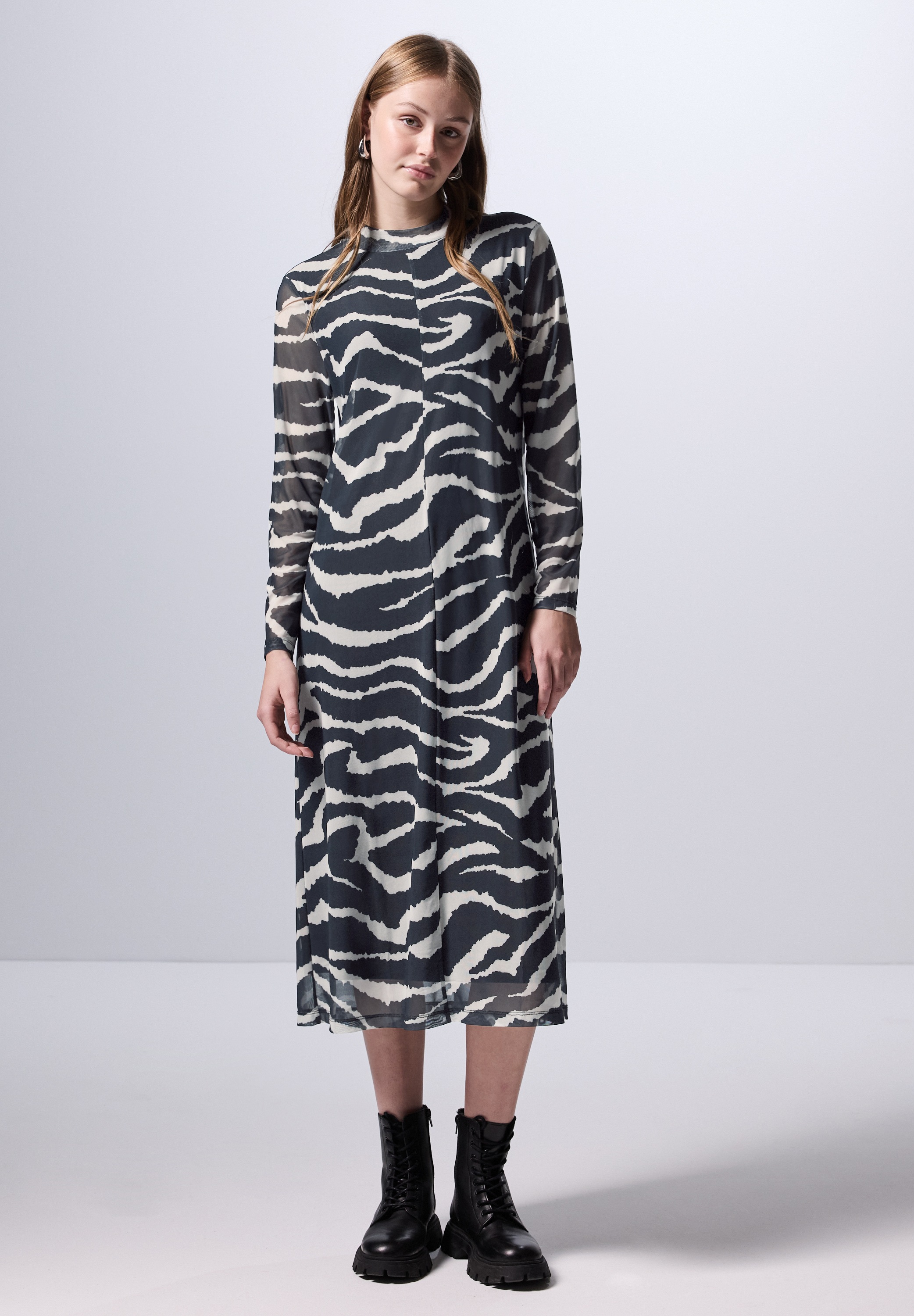 STREET ONE STUDIO Midikleid Ohne Taschen mit Rundhalsausschnitt günstig online kaufen