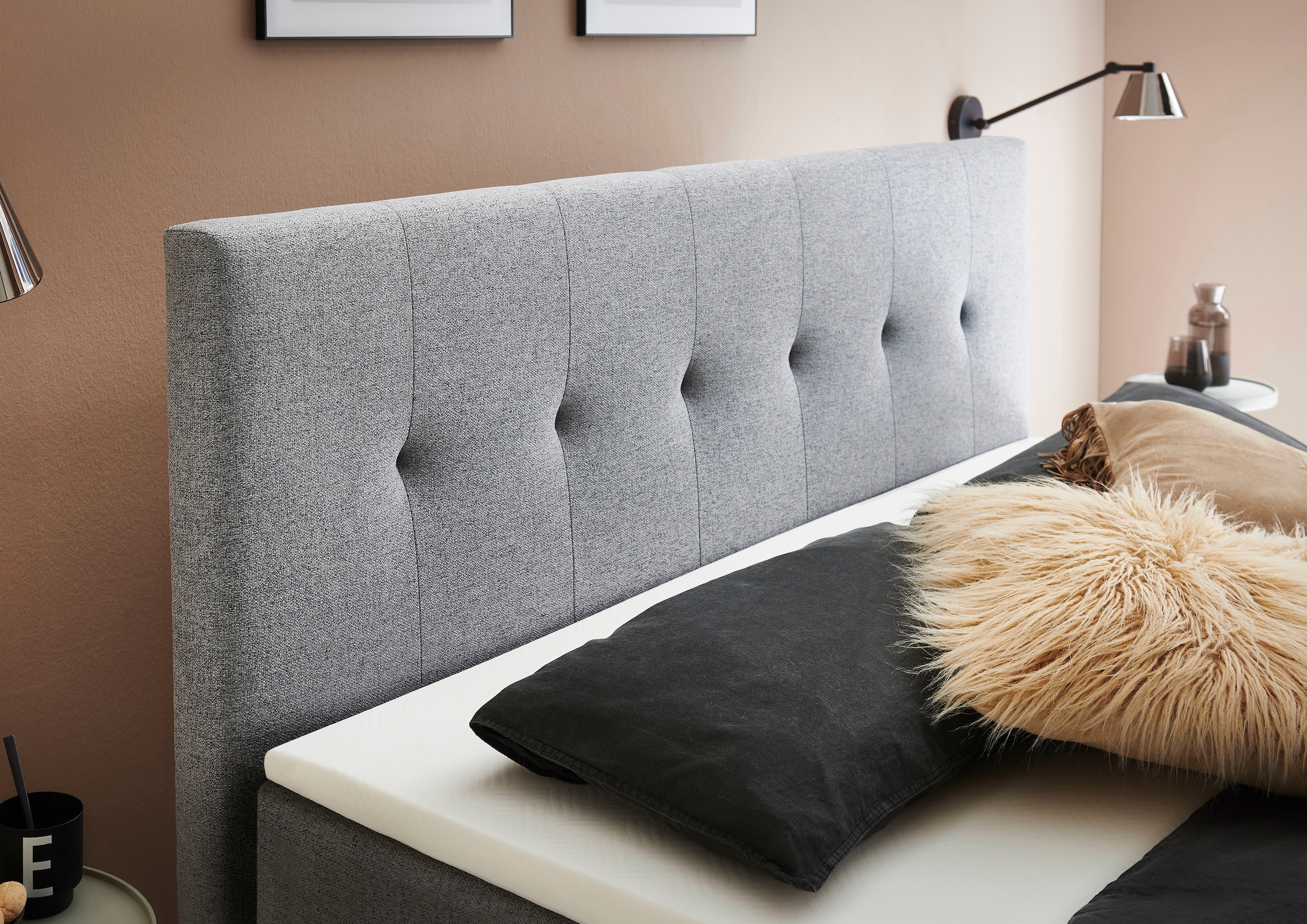 Home affaire »Tessaja, inkl. Bettkasten, in der Breite 180x200cm erhältlich« Kopf- und Fußteil gesteppt, inkl. Anti-Slip-Topper