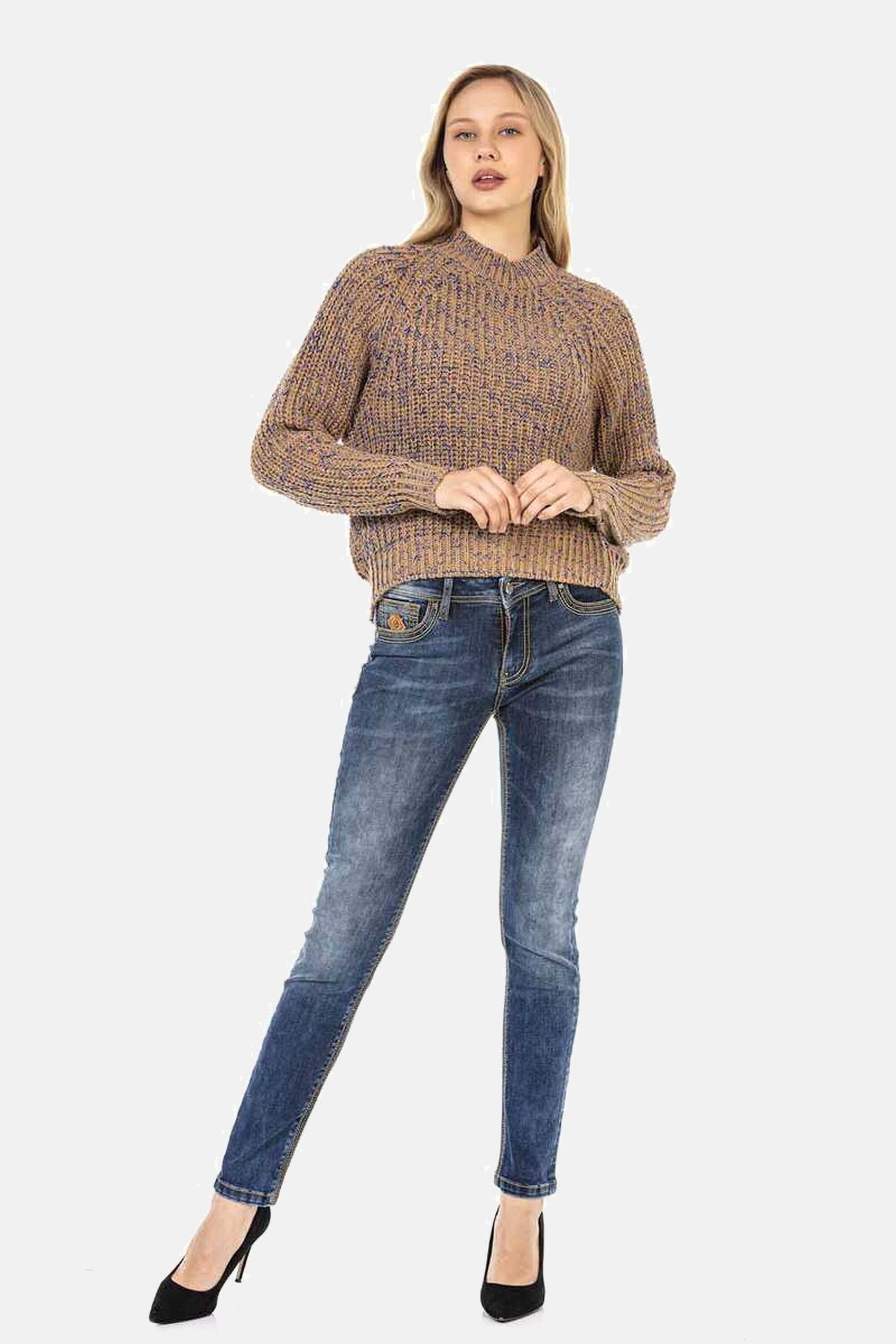 Cipo & Baxx Slim-fit-Jeans »Jeans«, mit trendigen Ziernähten, WD462