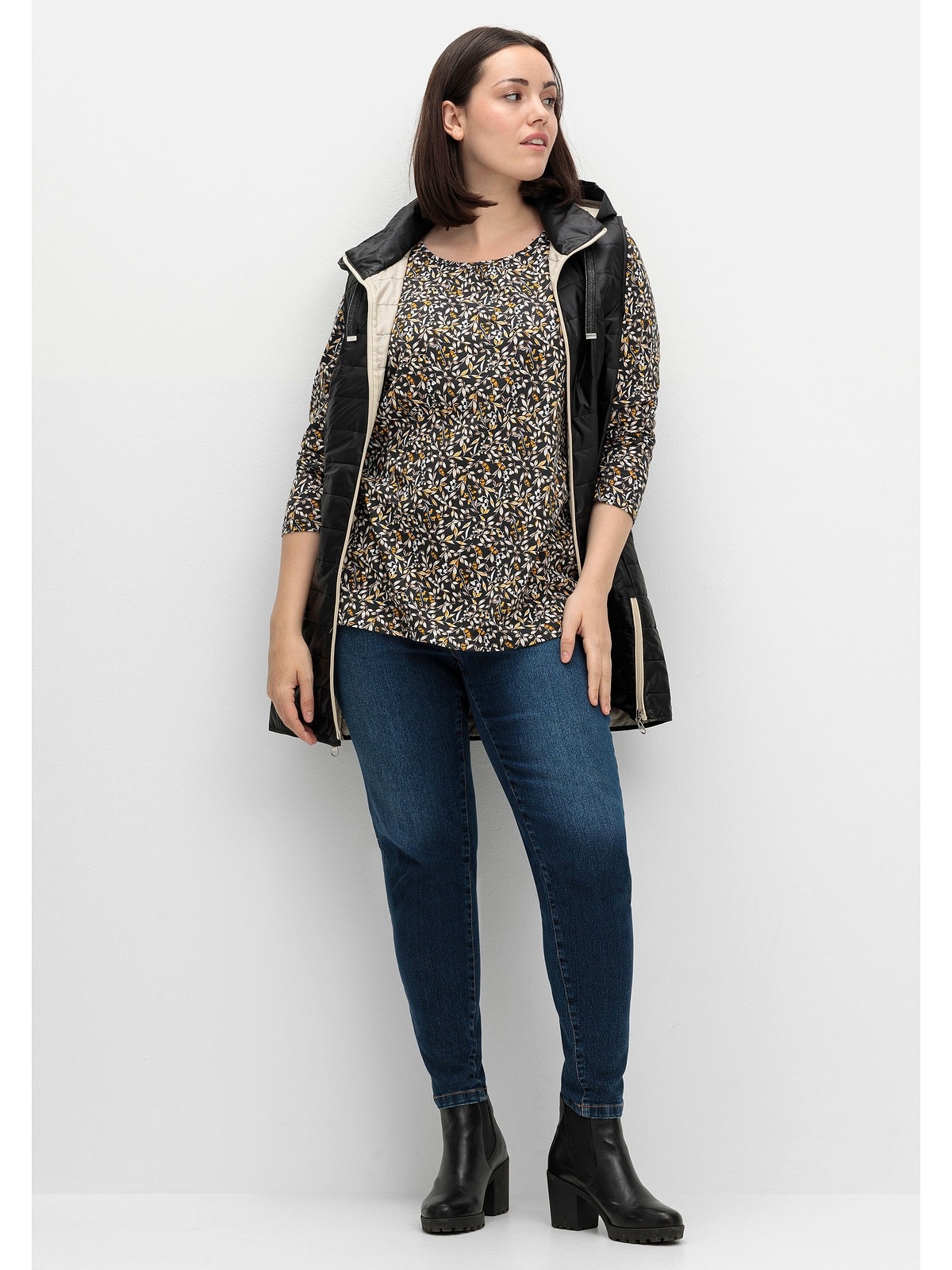 Sheego Langarmshirt »Große Größen«, aus Baumwolljersey mit Minimalprint