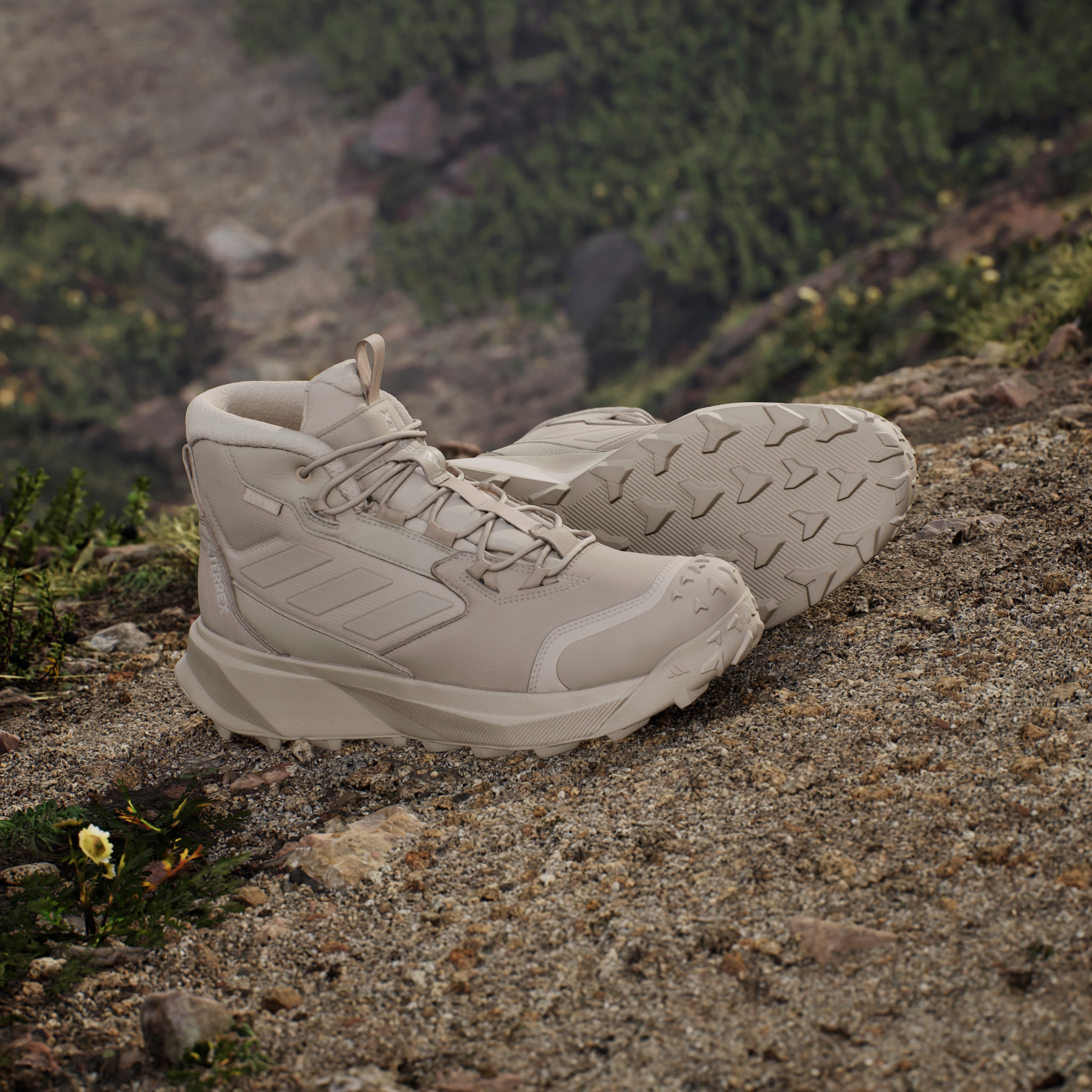 adidas TERREX Winterboots »TERREX WINTER LEATHER MID CUT RAIN.RDY COLD.RDY«, Snowboots, Winterstiefel, Winterschuhe, wasserdicht und gefüttert