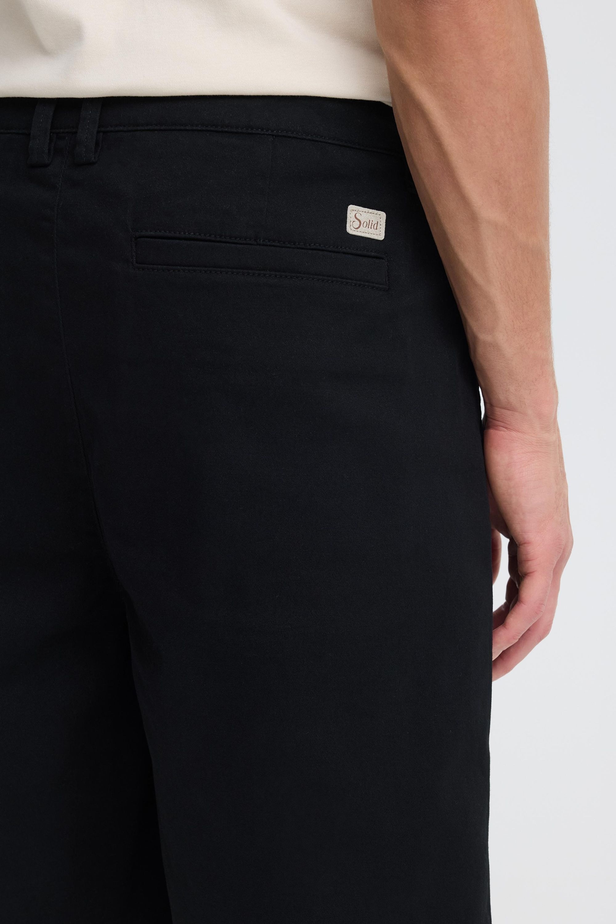 !Solid Chinoshorts »Chinoshorts SDMohan Relaxed Fit«