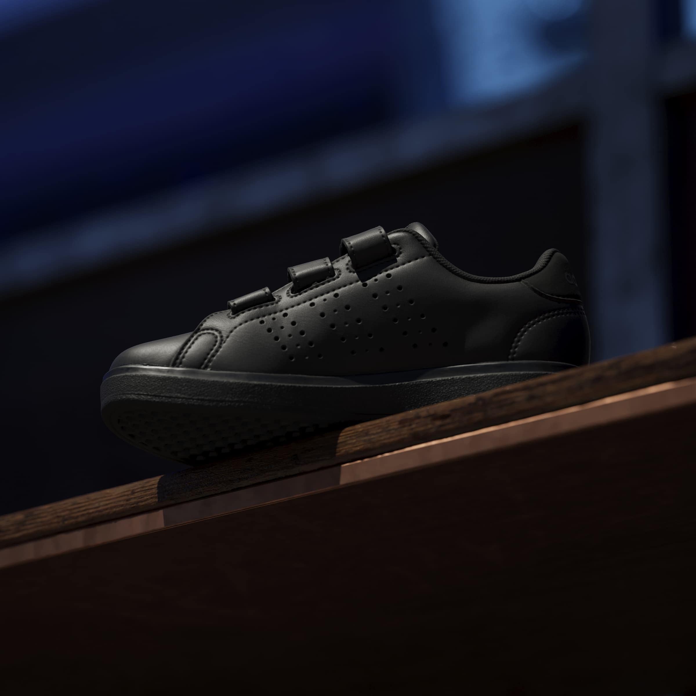 adidas Sportswear Klettschuh »ADVANTAGE BASE 2.0 KIDS«, Design auf den Spuren des adidas Stan Smith