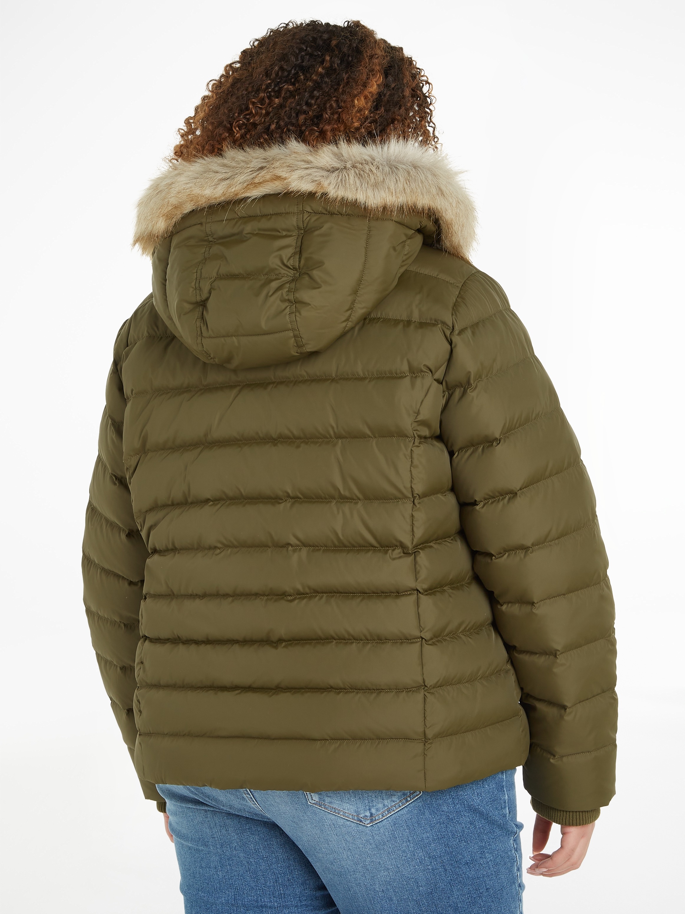 Tommy Jeans Curve Steppjacke »TJW CRV BASIC HOODED DOWN JACKET«, mit Kapuze,  PLUS SIZE CURVE,mit Fellimitat an der Kapuze kaufen | BAUR