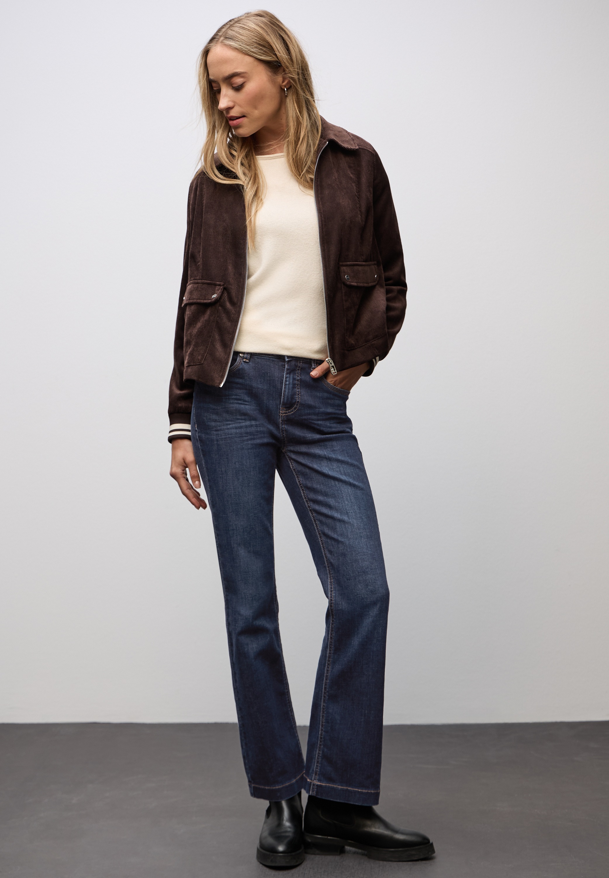 STREET ONE Bootcut-Jeans, mit Stretch günstig online kaufen